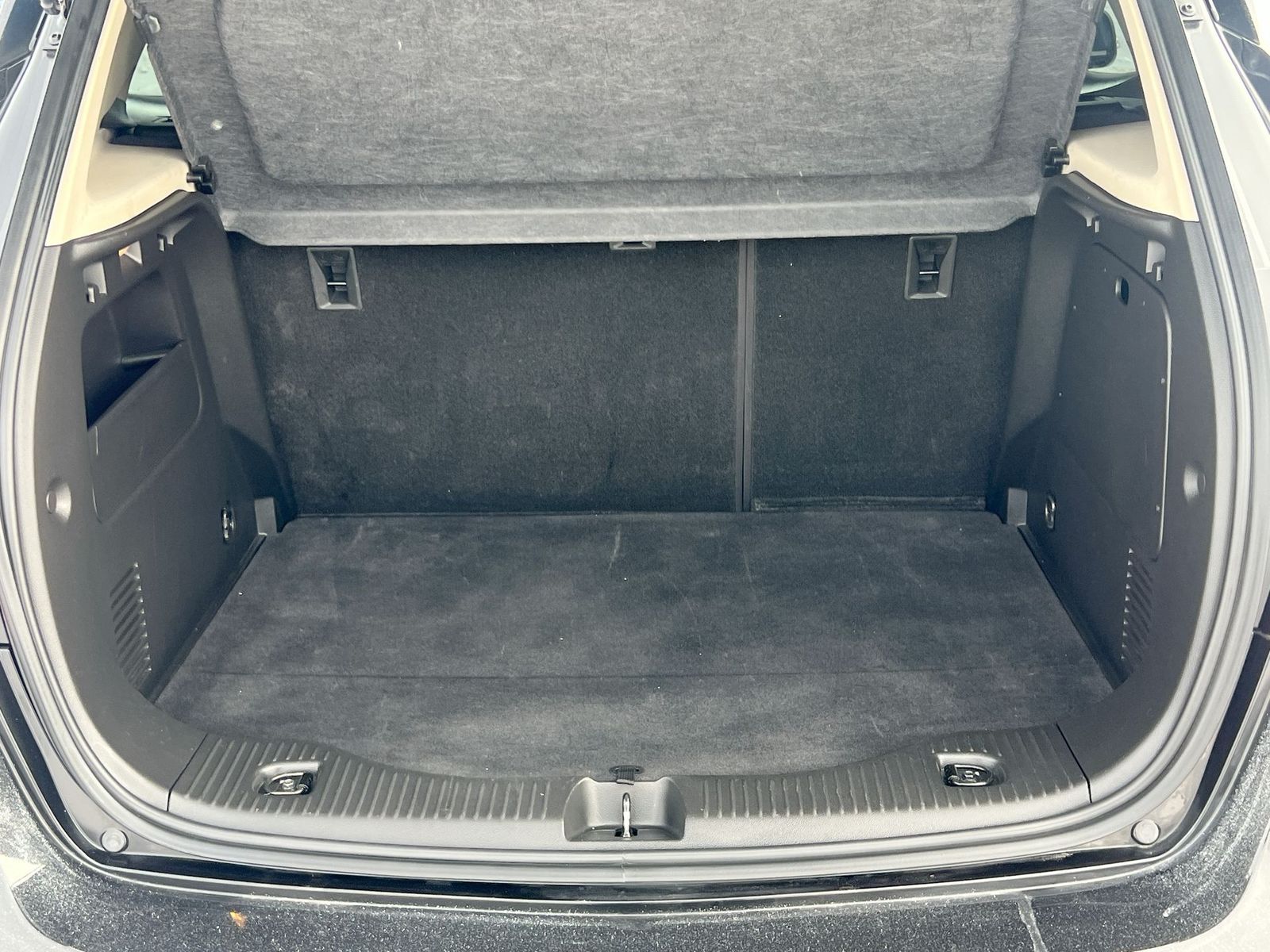 Thumbnail: 2018 Buick Encore - 34