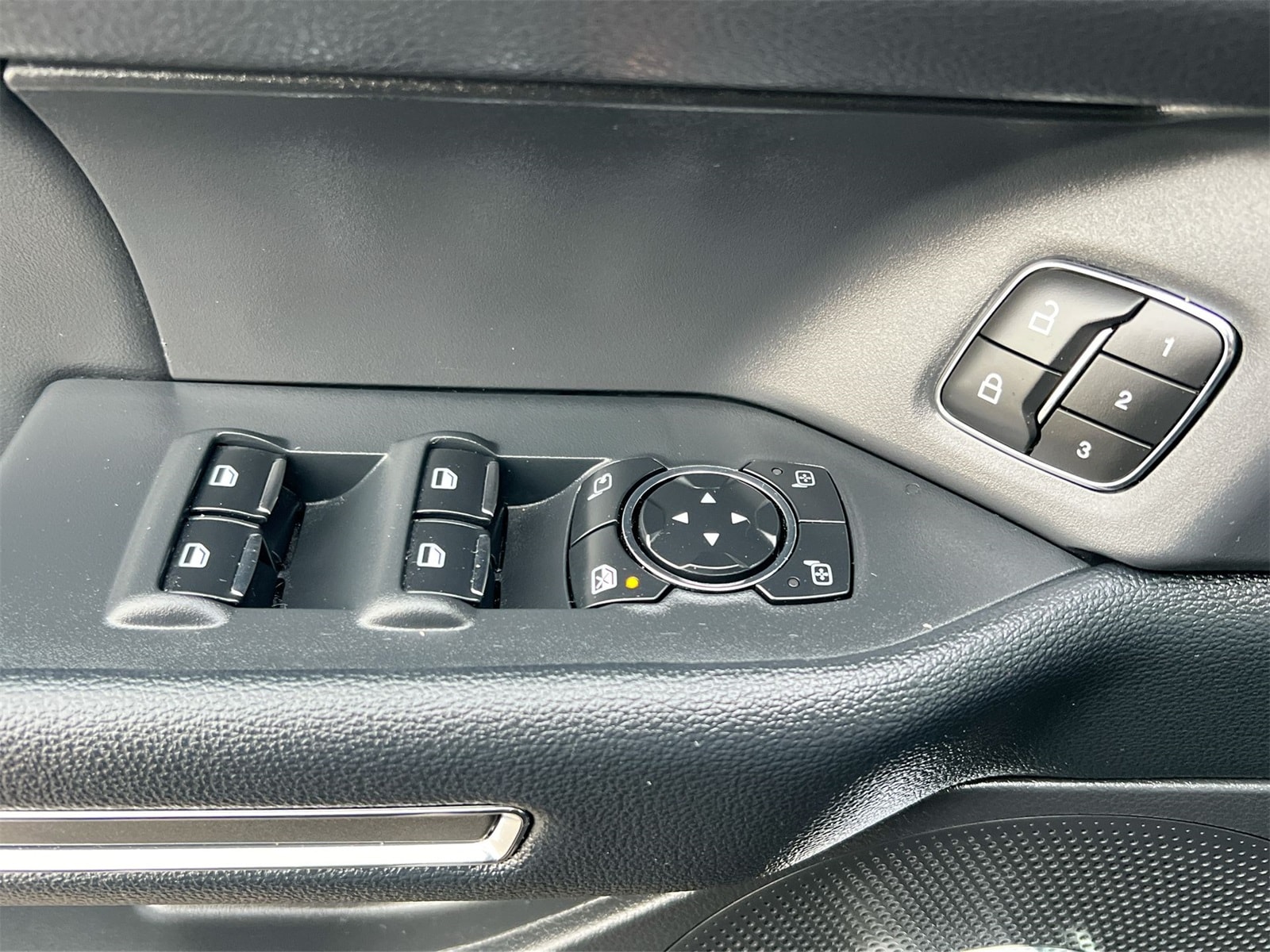 Thumbnail: 2023 Ford Expedition MAX - 17