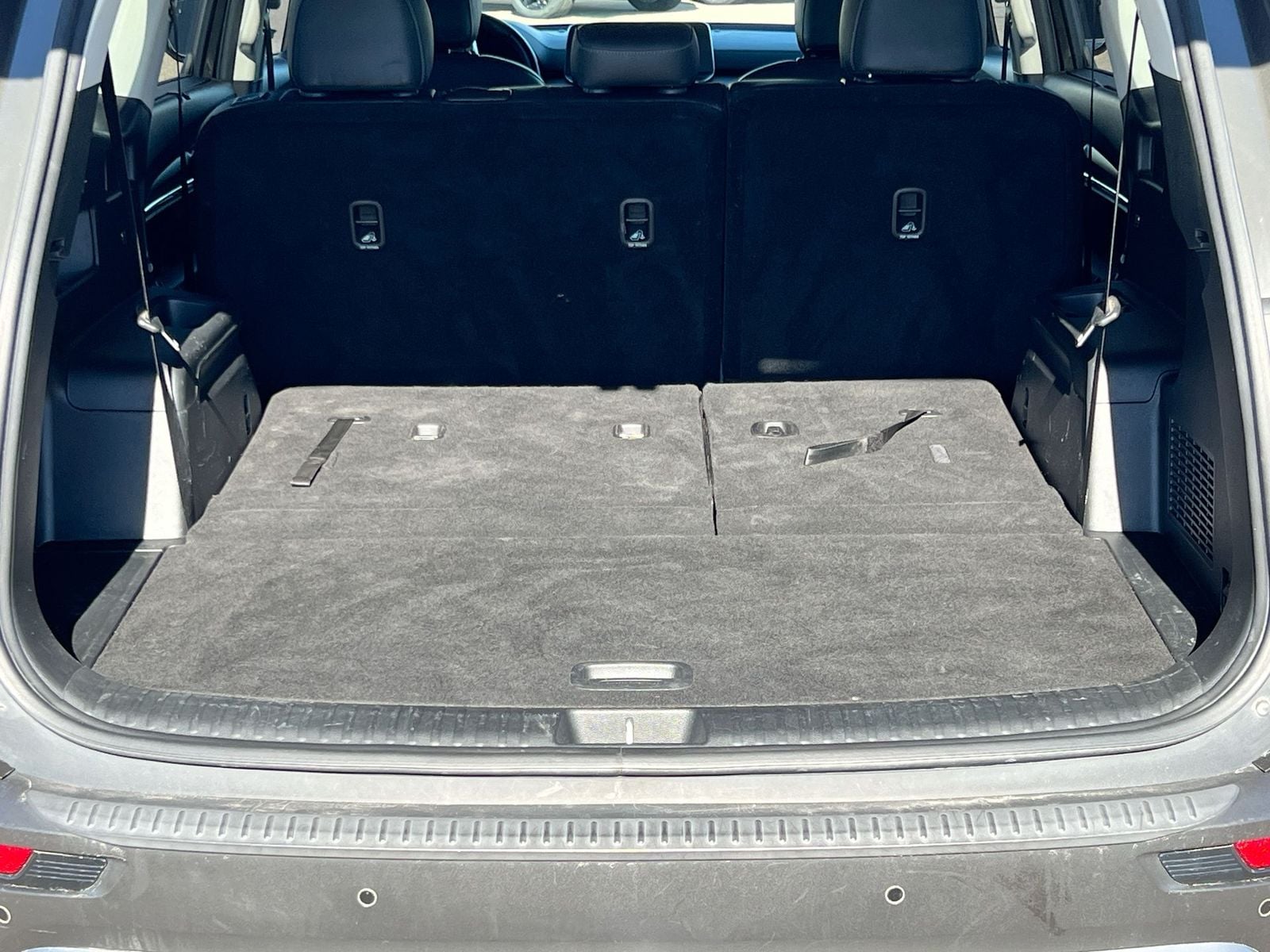 Thumbnail: 2020 Kia Telluride - 33