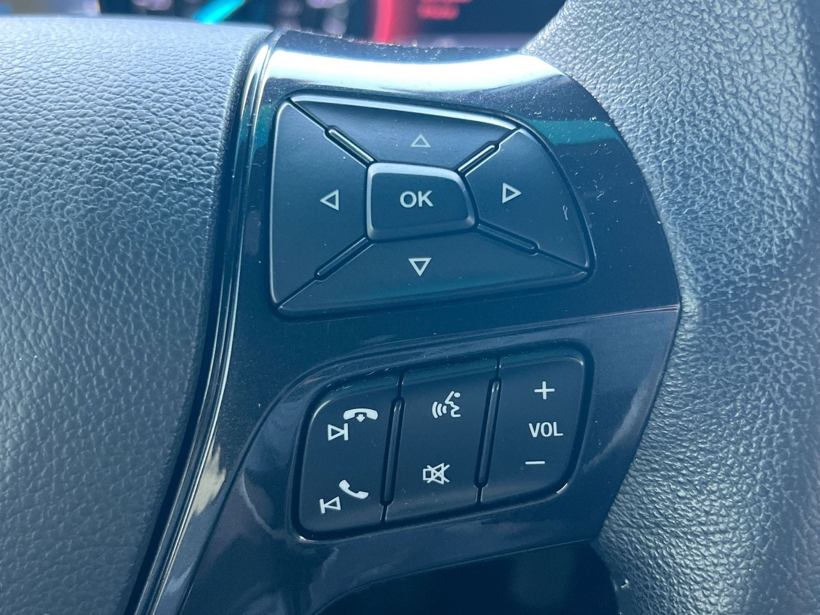 Thumbnail: 2017 Ford Explorer - 24