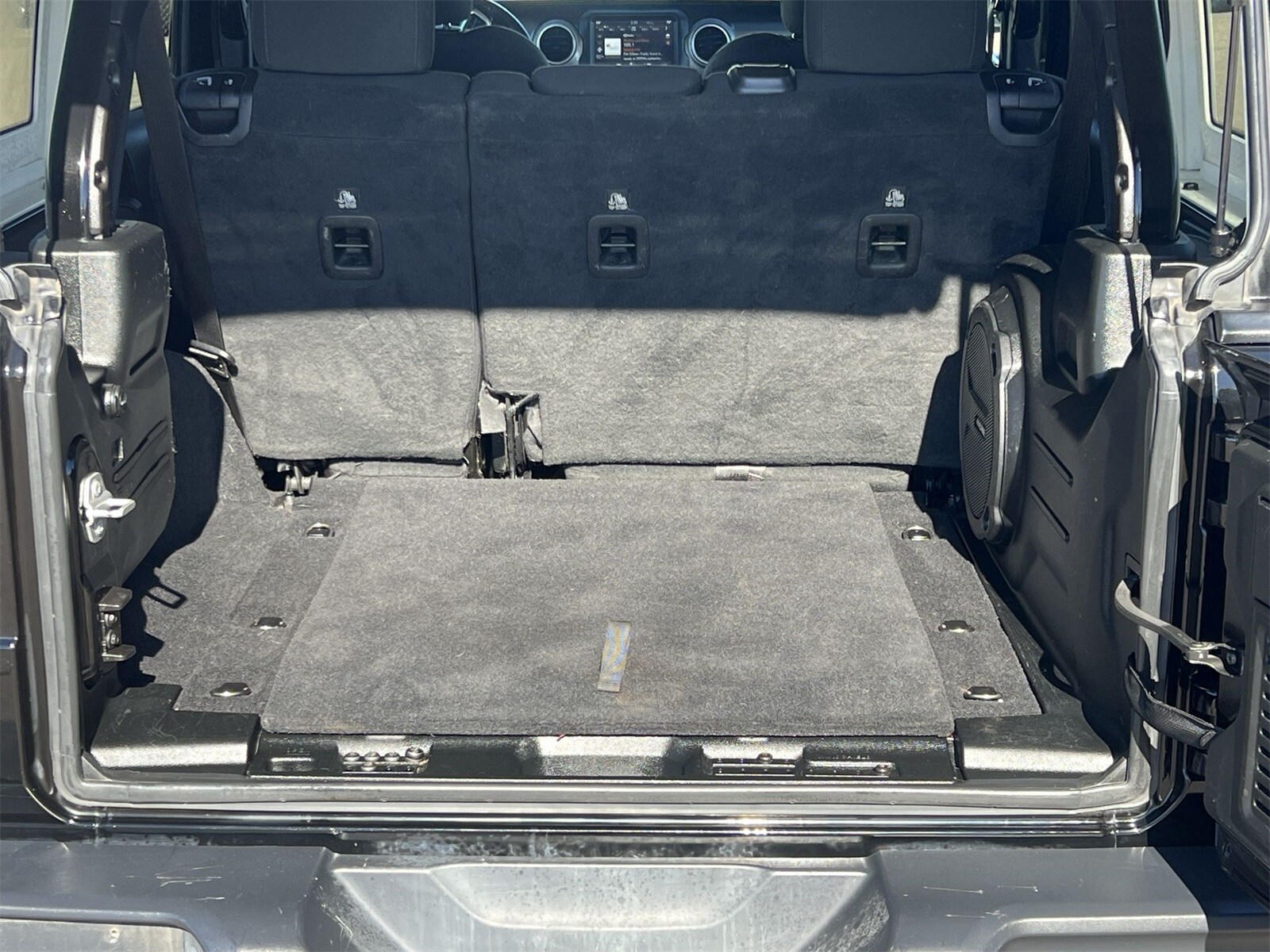 Thumbnail: 2020 Jeep Wrangler - 34