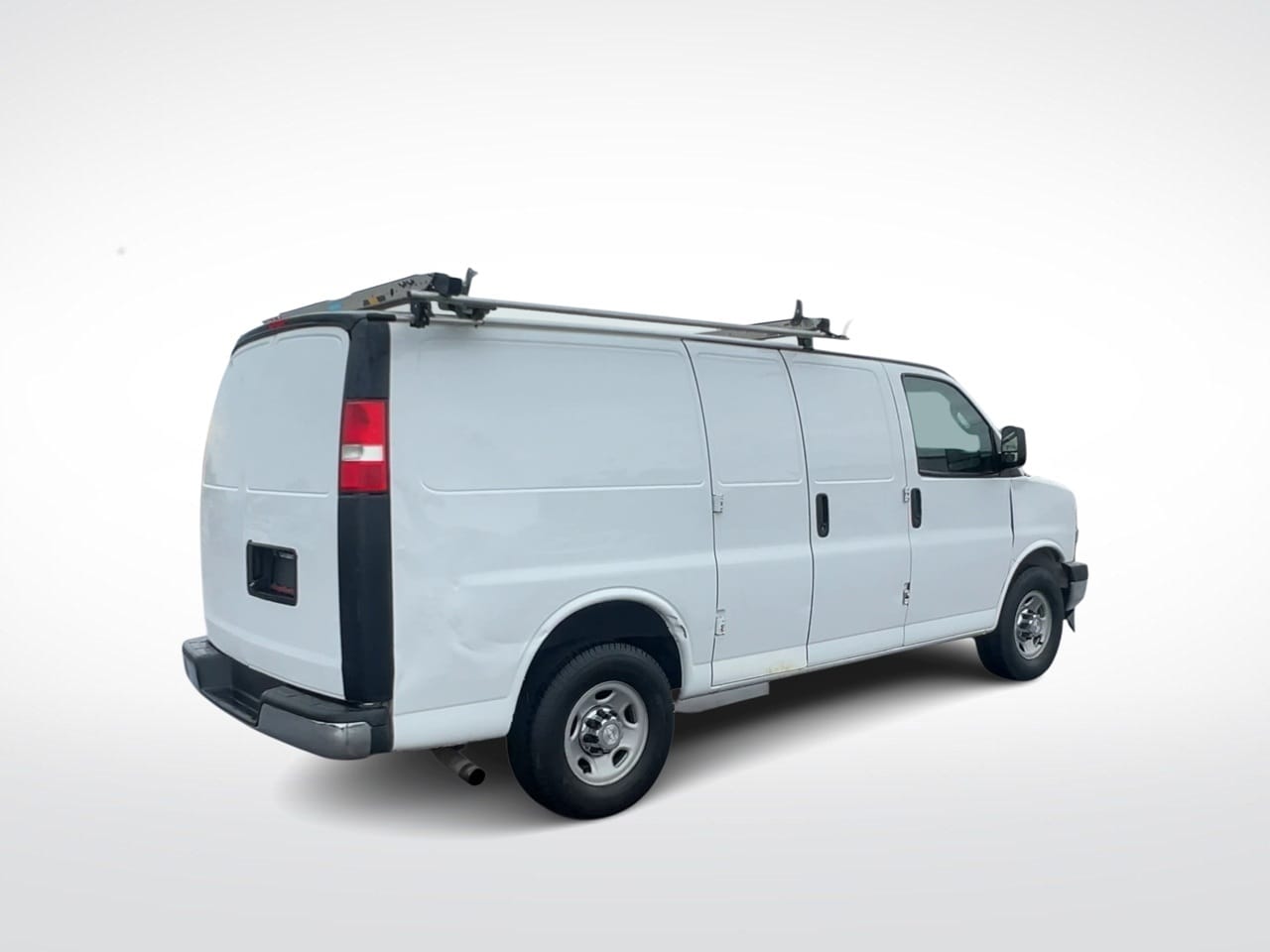 Thumbnail: 2017 Chevrolet Express - 8