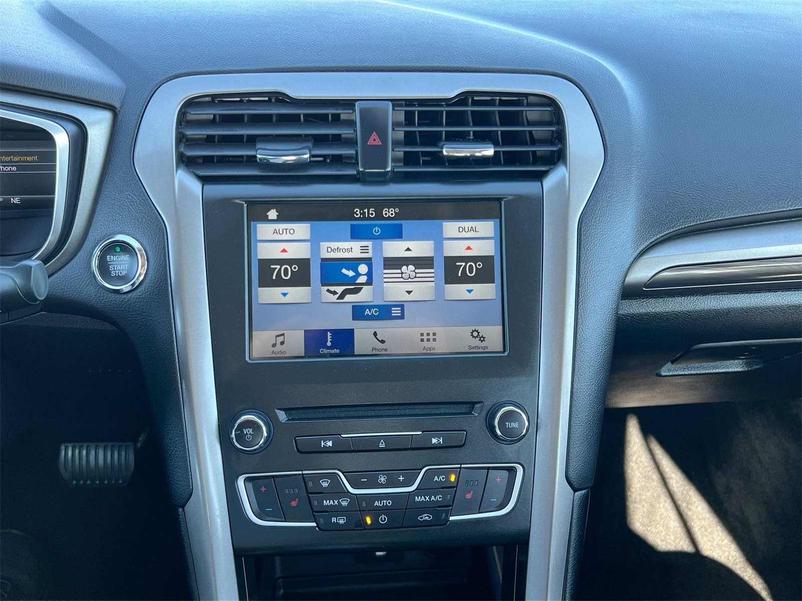 Thumbnail: 2018 Ford Fusion - 28