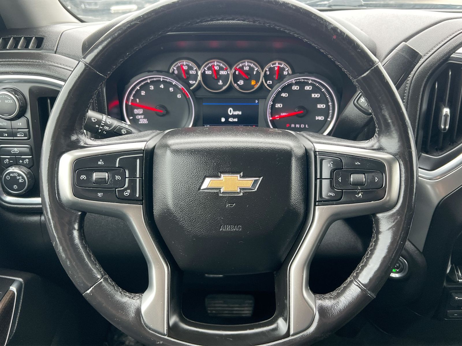 Thumbnail: 2020 Chevrolet Silverado 1500 - 22