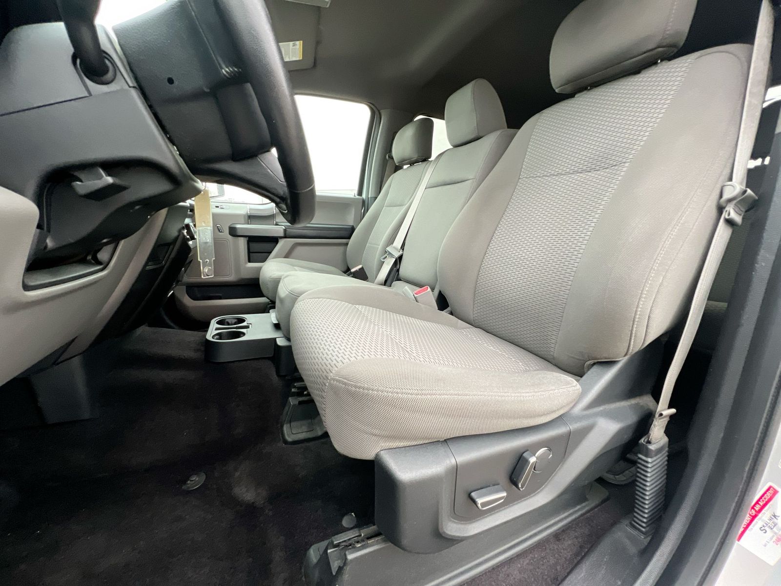 Thumbnail: 2017 Ford F-150 - 16