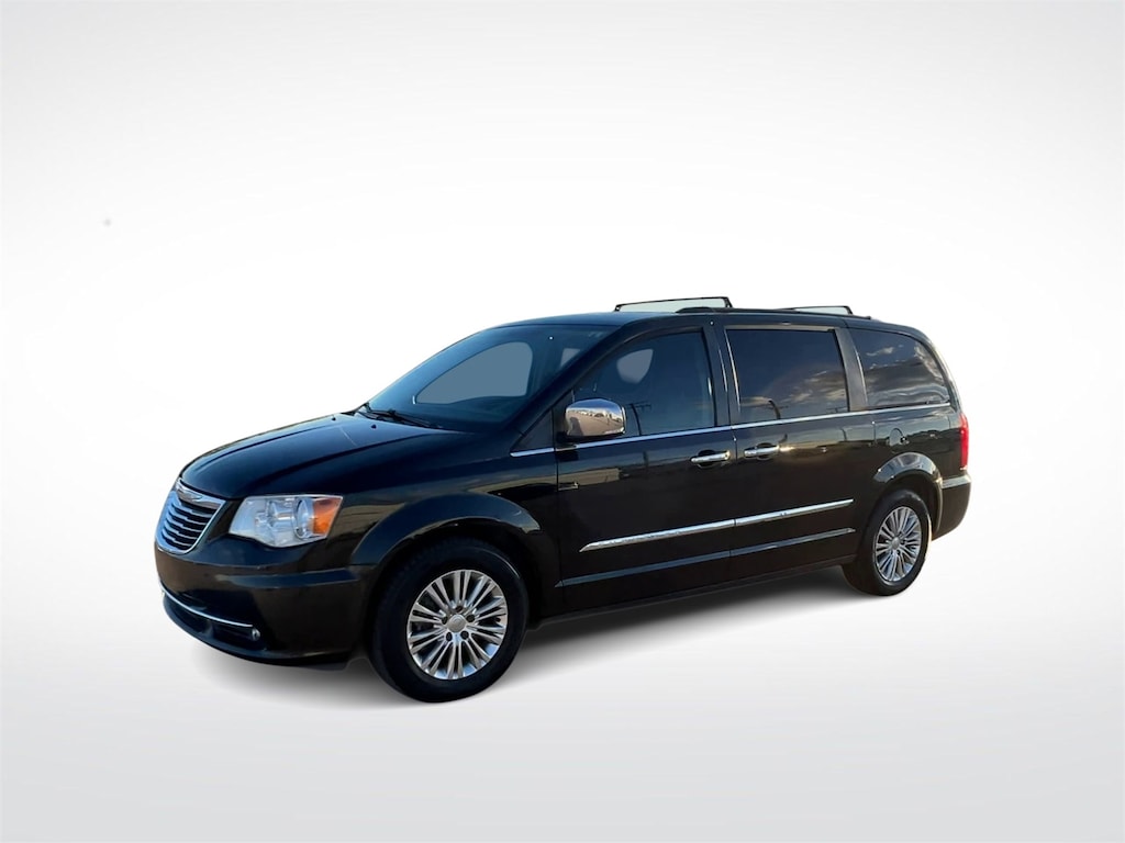 Used 2015 Chrysler Town & Country Touring-L Minivan/Van
