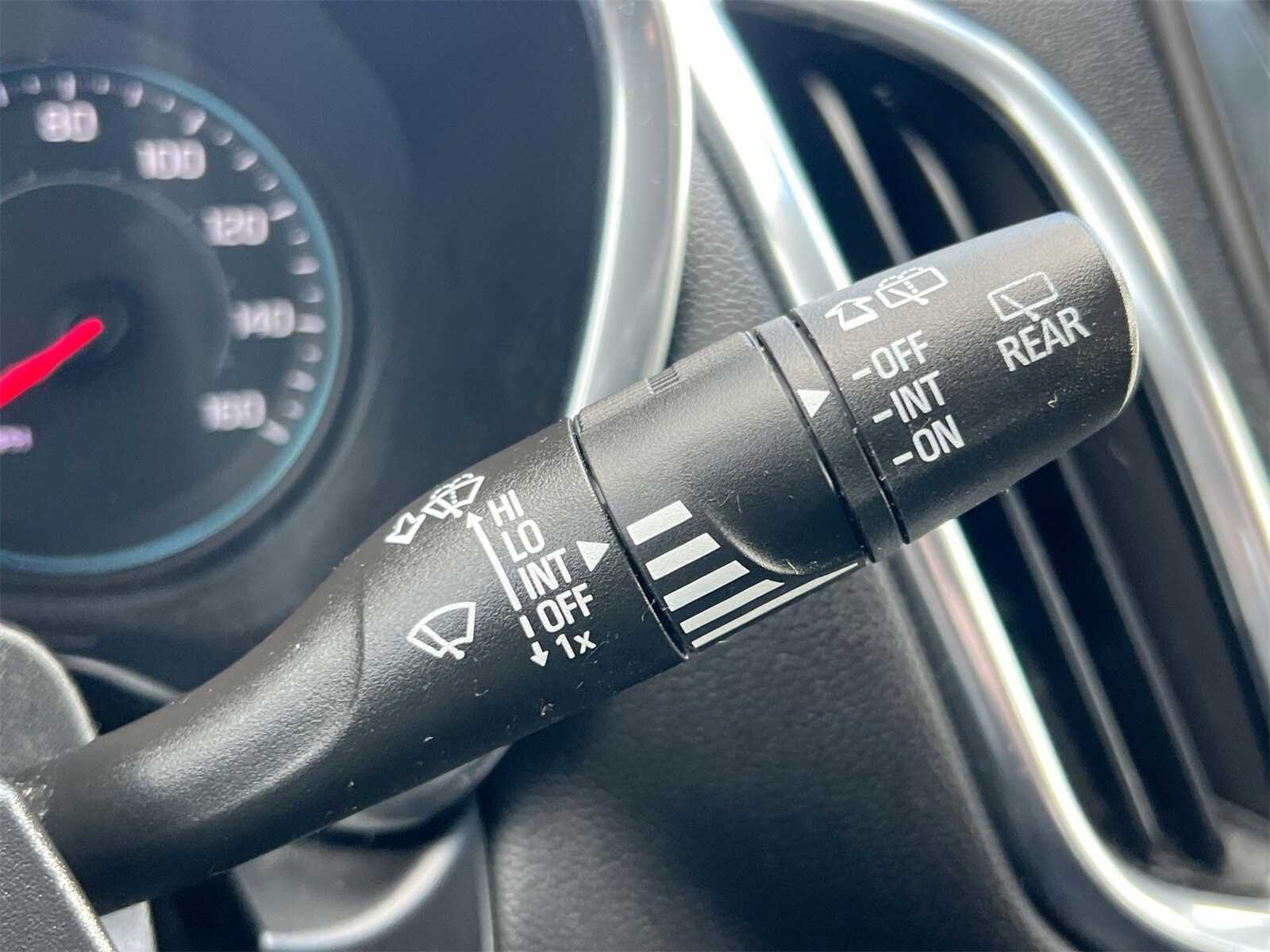 Thumbnail: 2019 Chevrolet Equinox - 26