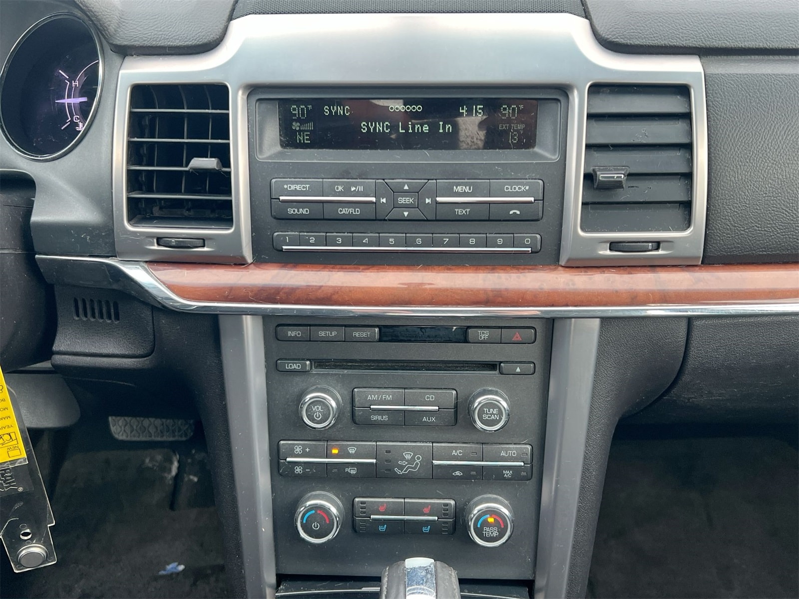 Thumbnail: 2012 Lincoln MKZ - 26