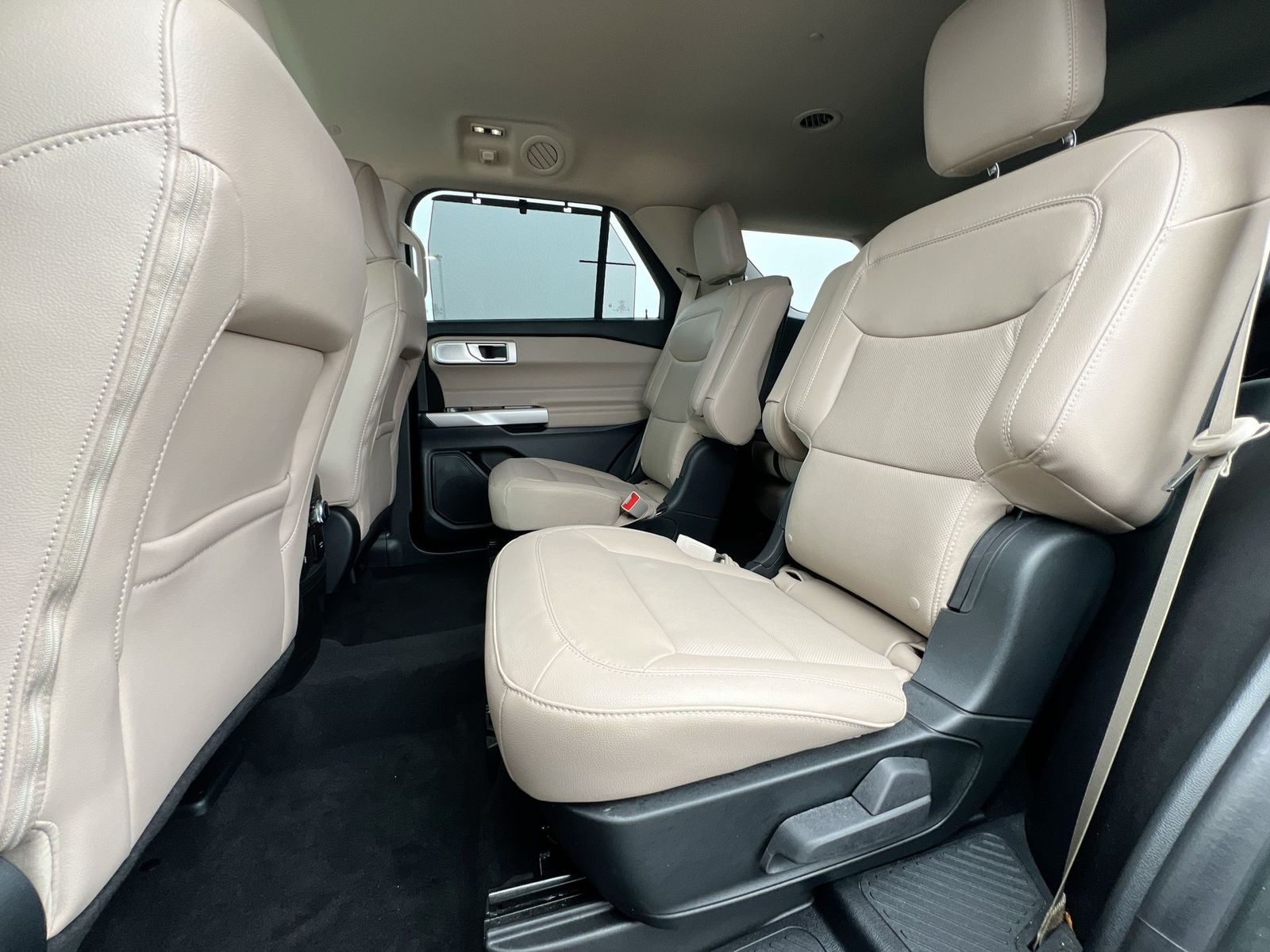 Thumbnail: 2023 Ford Explorer - 20