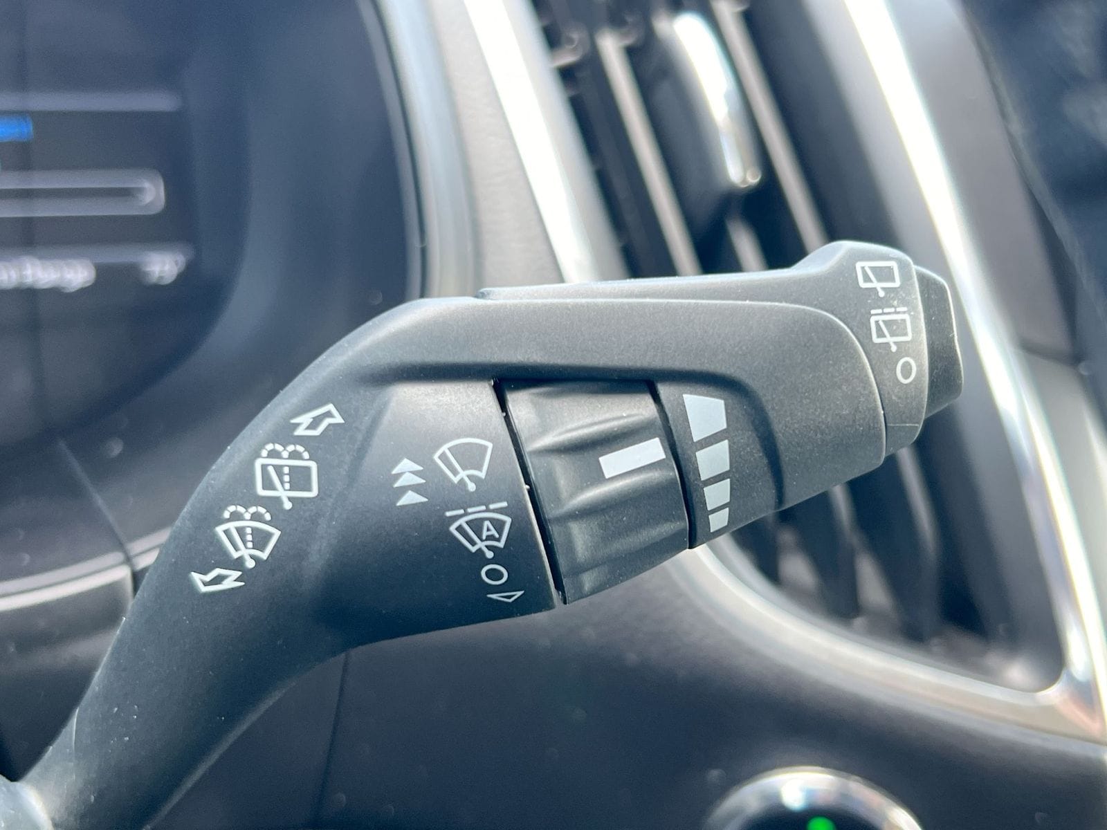 Thumbnail: 2024 Ford Edge - 25