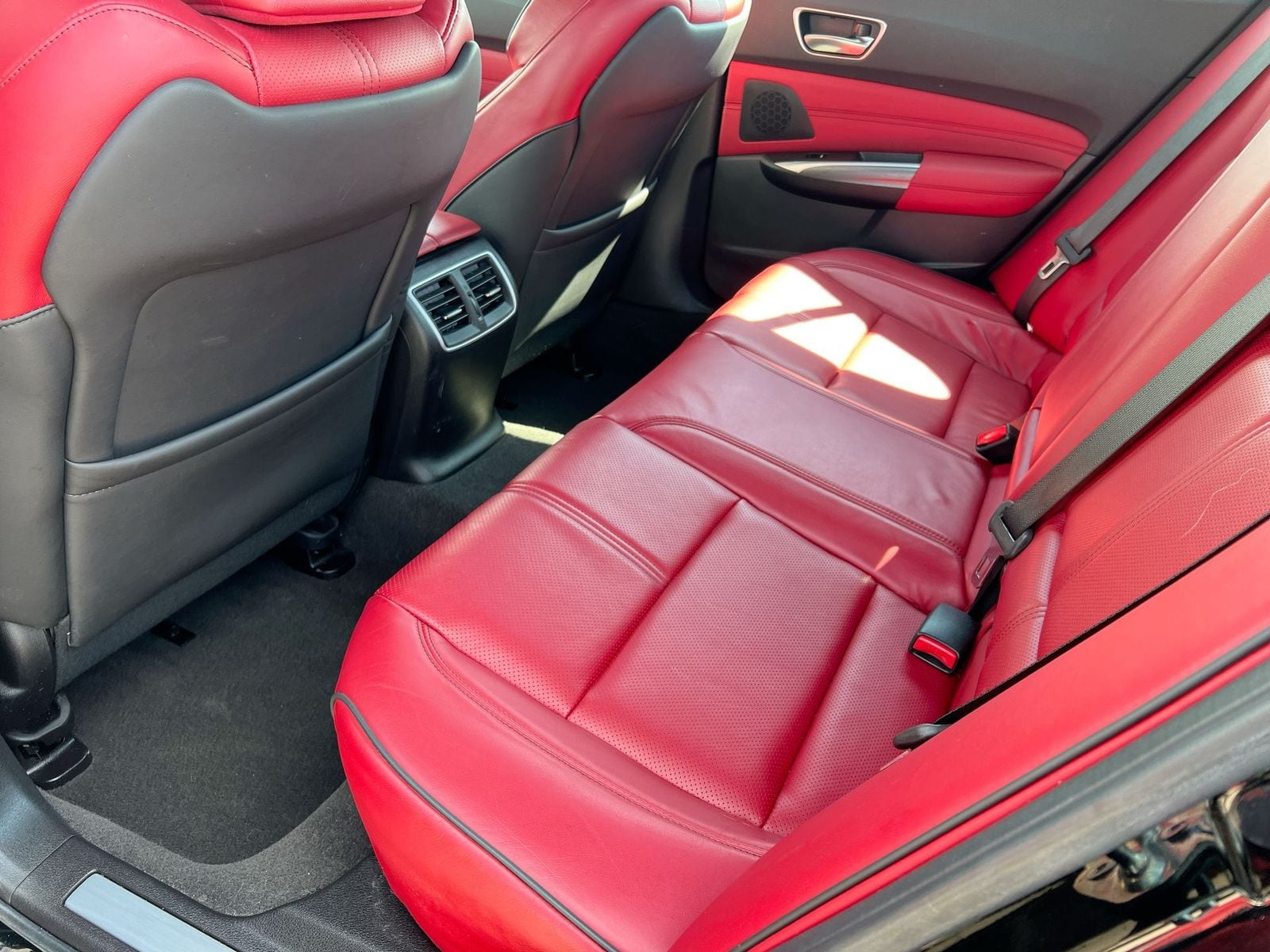 Thumbnail: 2020 Acura TLX - 18