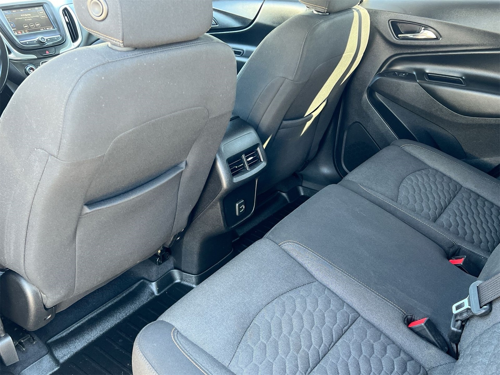 Thumbnail: 2019 Chevrolet Equinox - 19