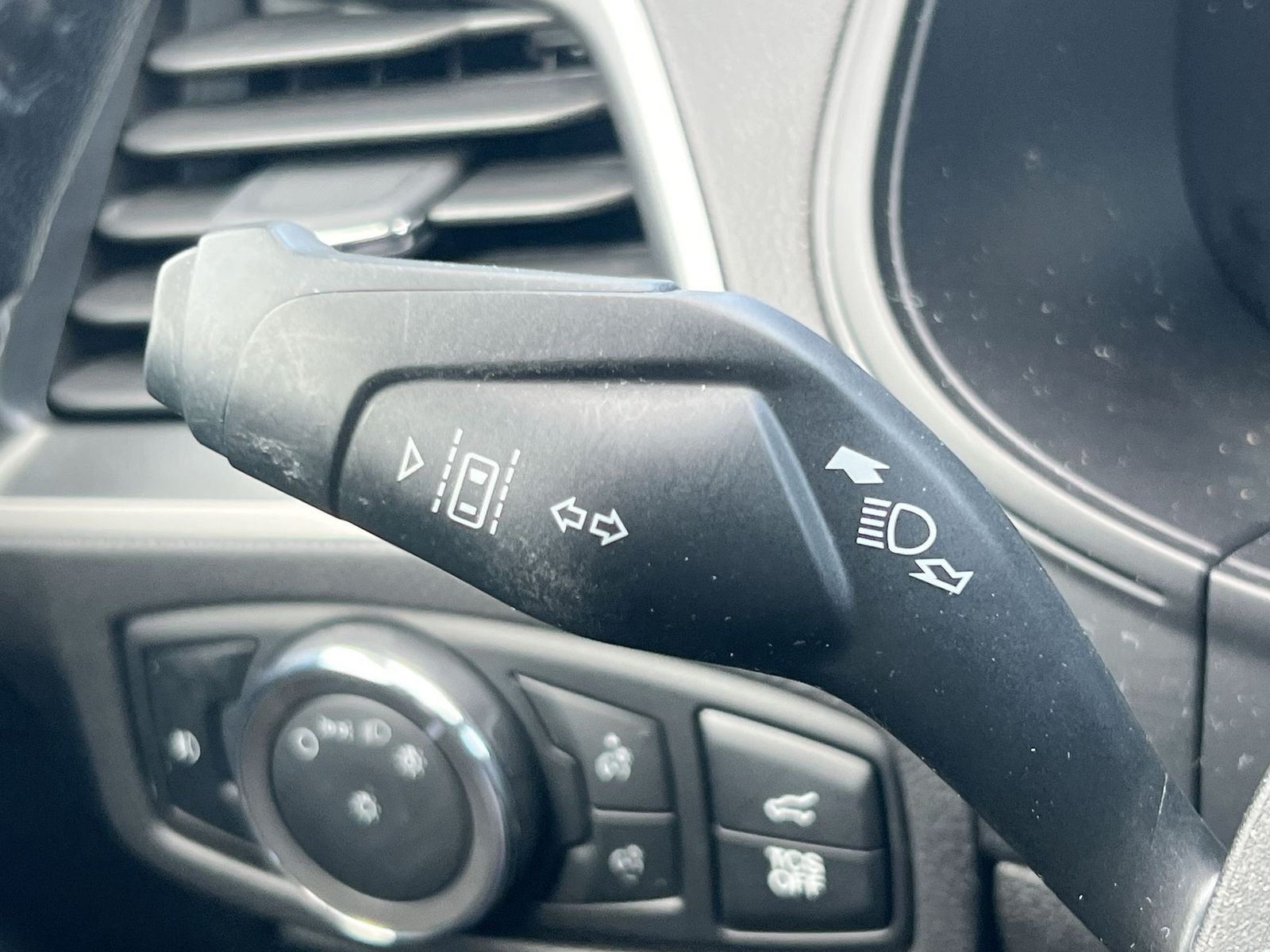 Thumbnail: 2024 Ford Edge - 26