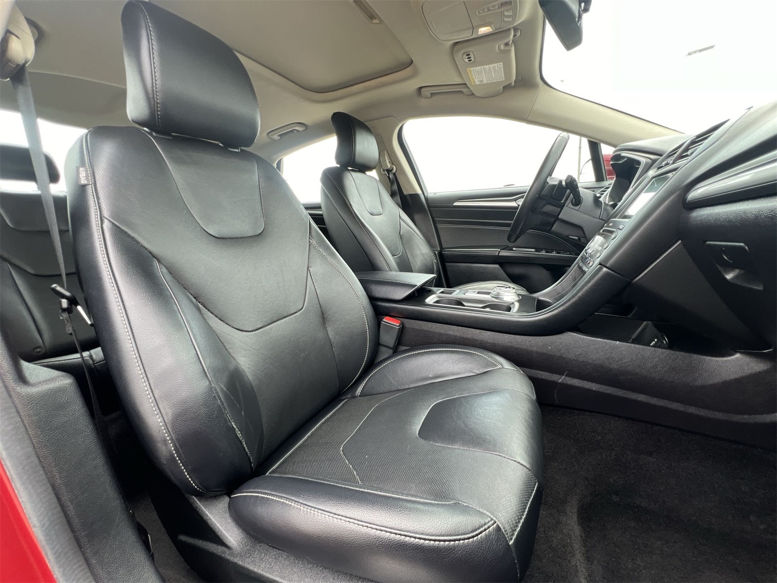 2017 Ford Fusion Titanium 24