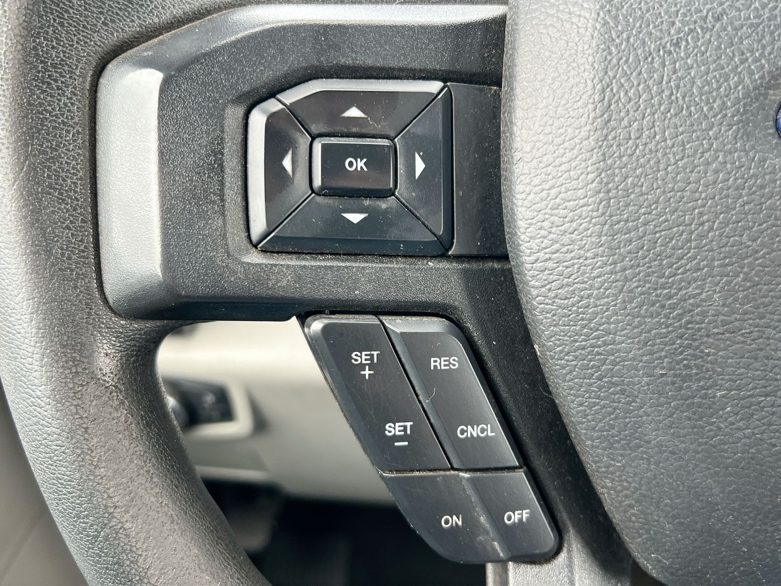 Thumbnail: 2022 Ford F-350 - 23