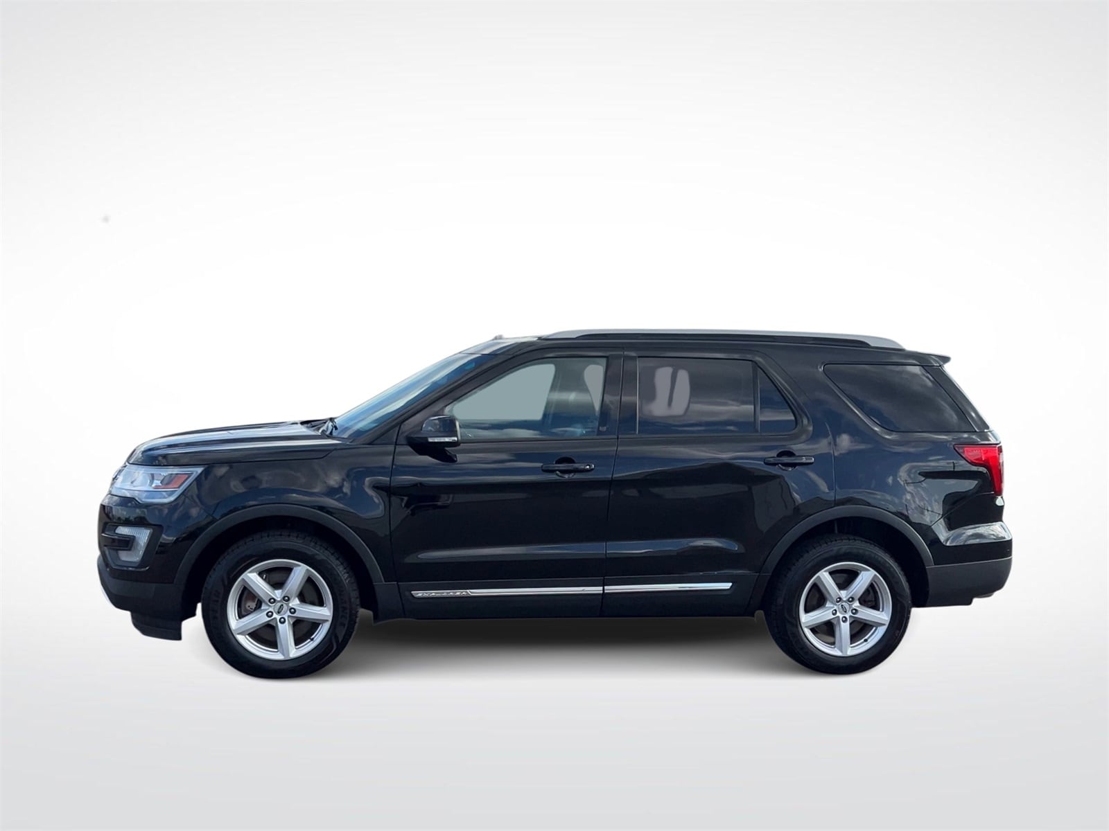 Thumbnail: 2016 Ford Explorer - 5
