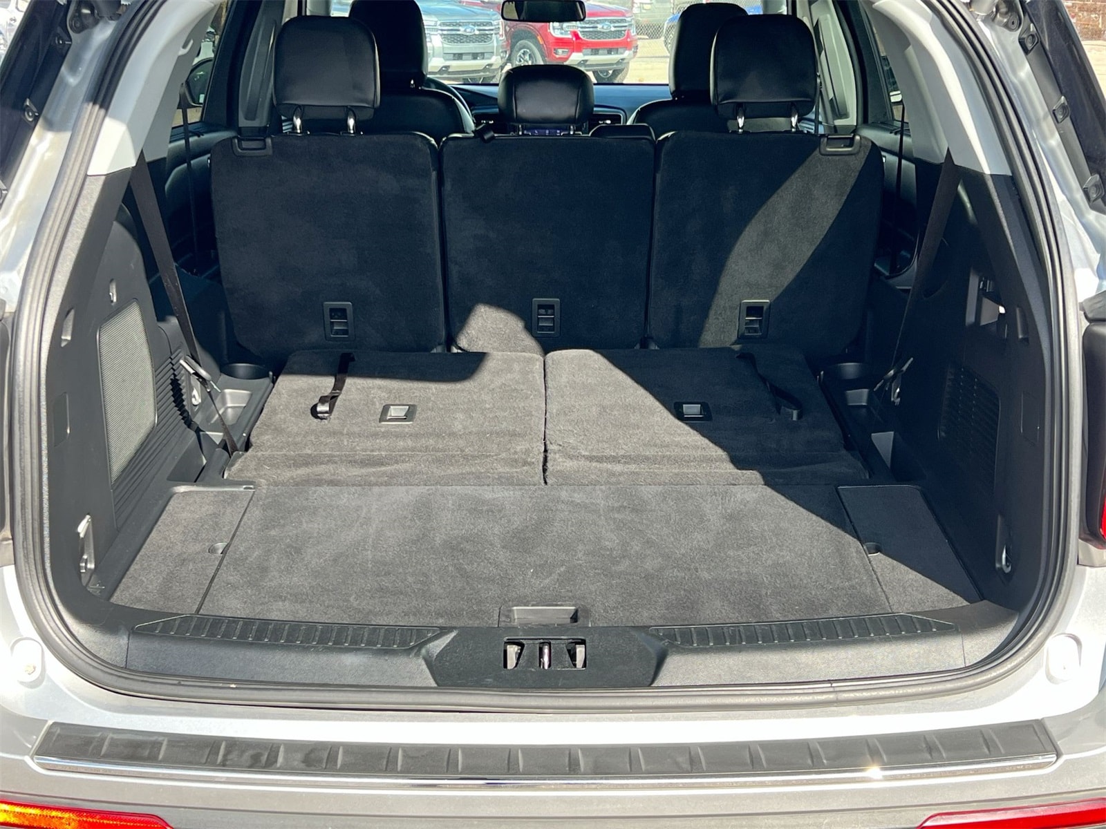 Thumbnail: 2023 Ford Explorer - 34