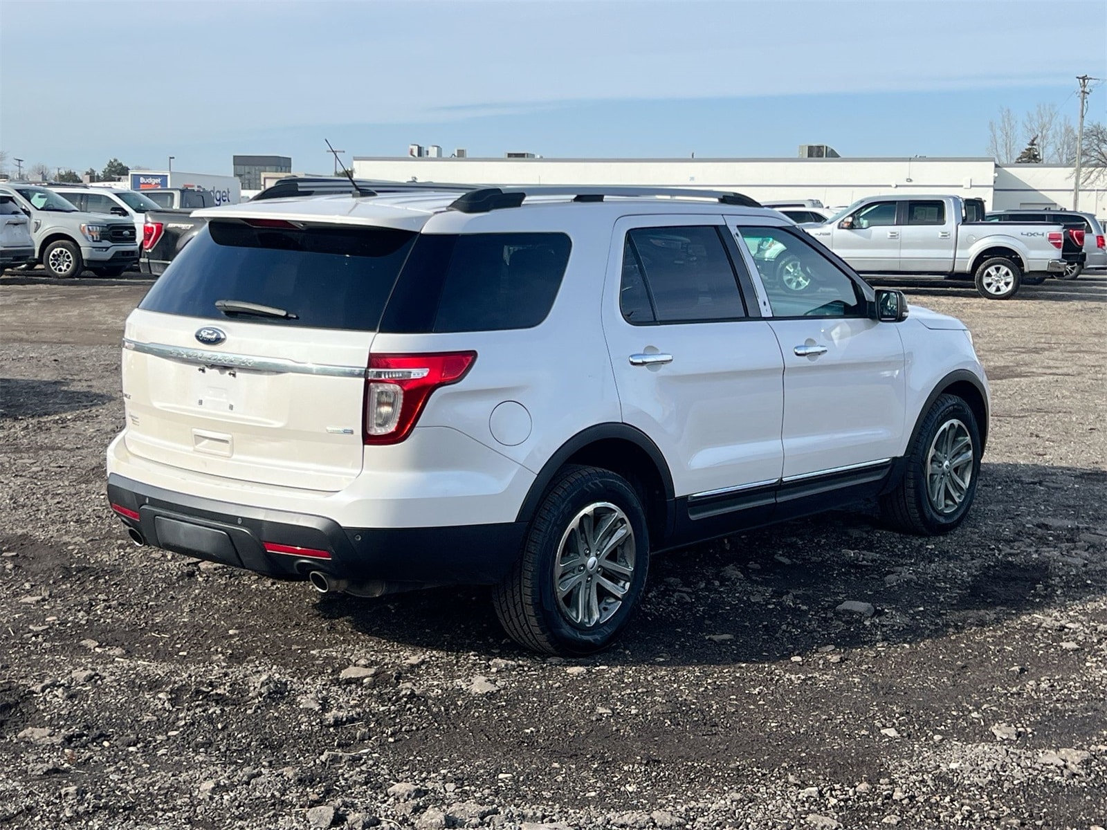 Thumbnail: 2015 Ford Explorer - 8