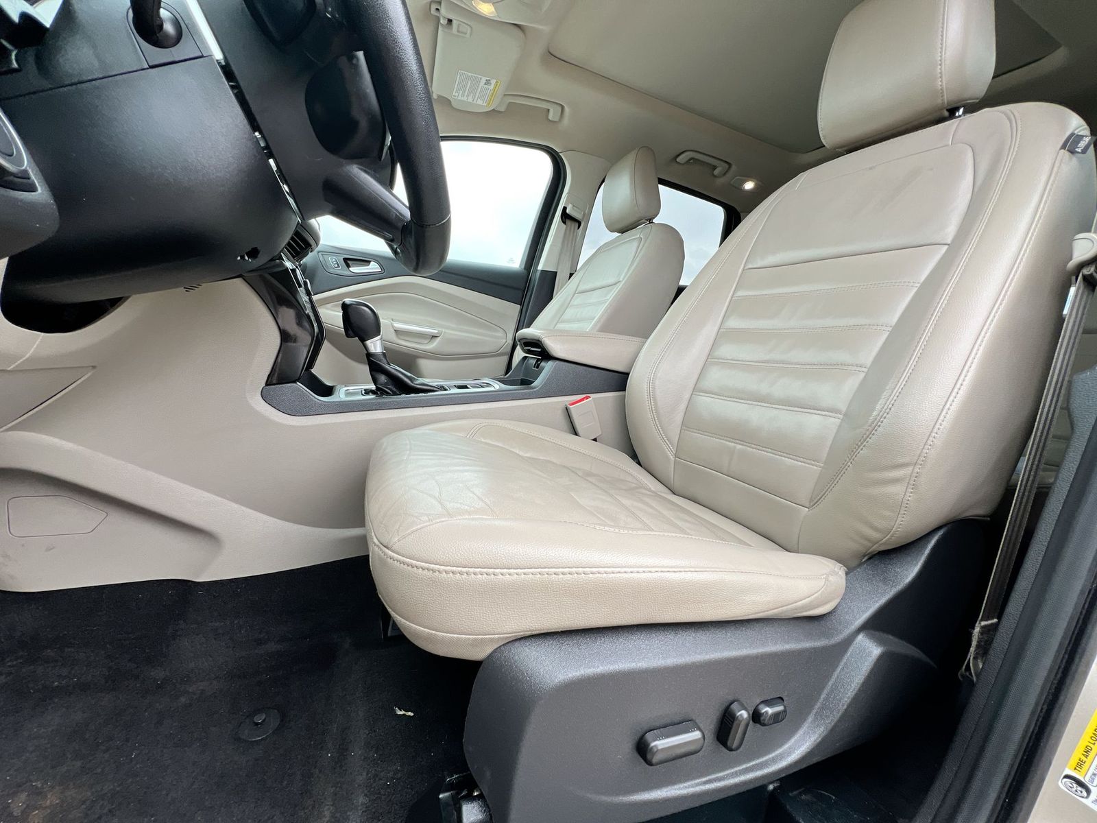 Thumbnail: 2018 Ford Escape - 16