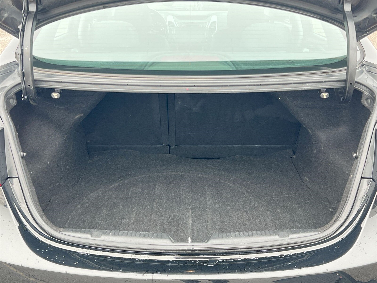 Thumbnail: 2014 Hyundai Elantra - 33