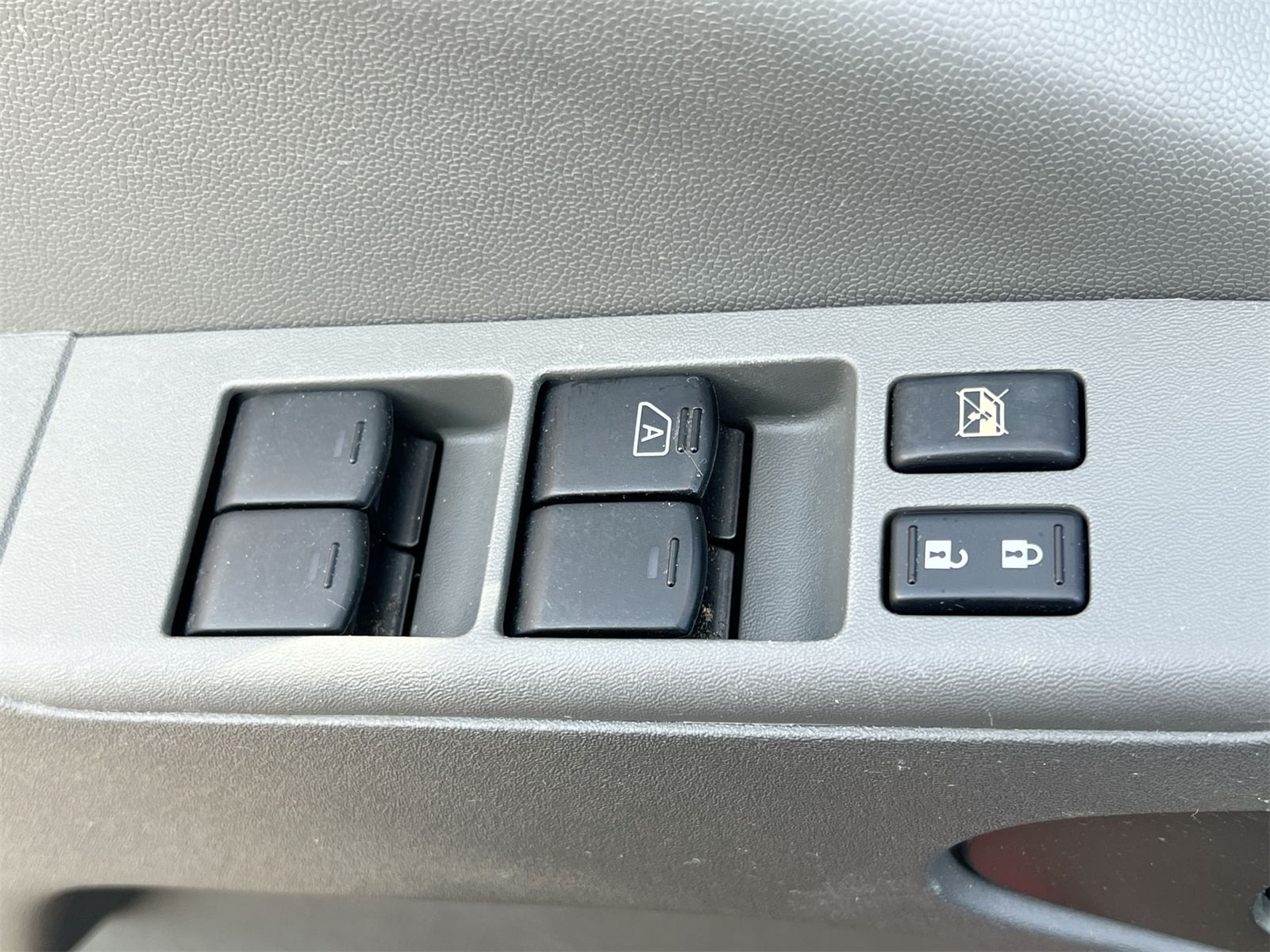 Thumbnail: 2018 Nissan Frontier - 17