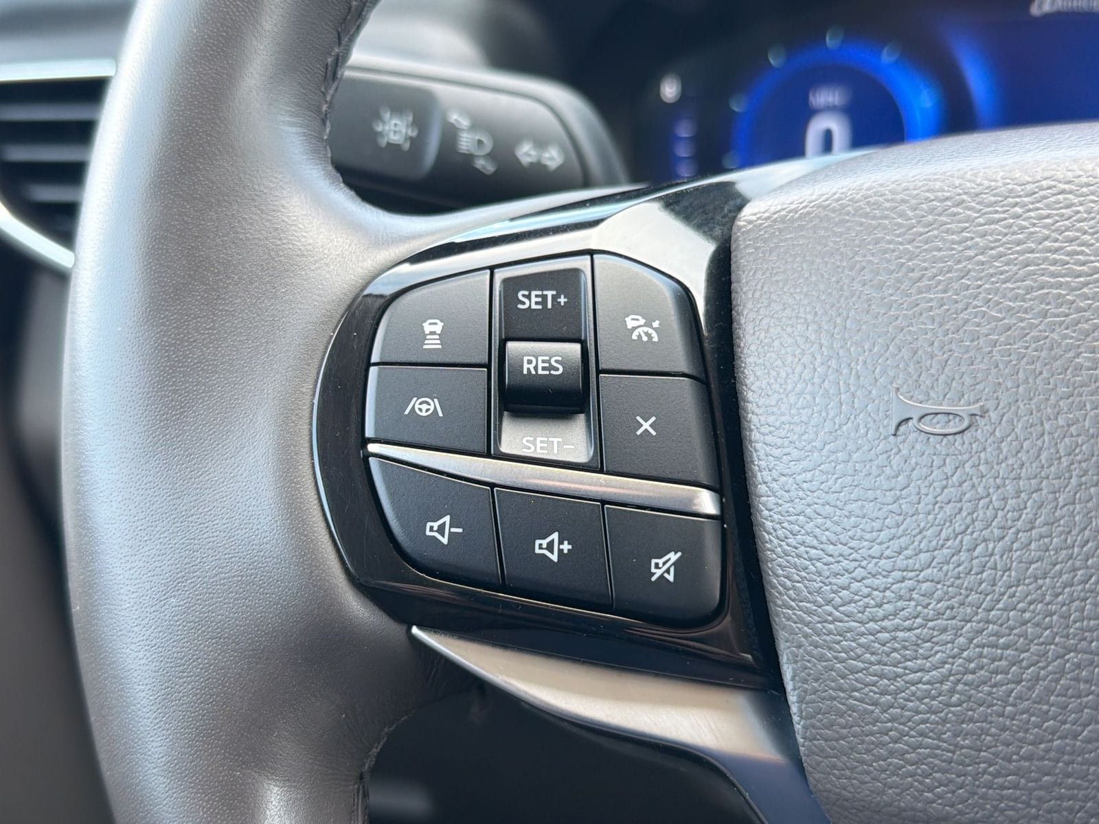 Thumbnail: 2023 Ford Explorer - 23