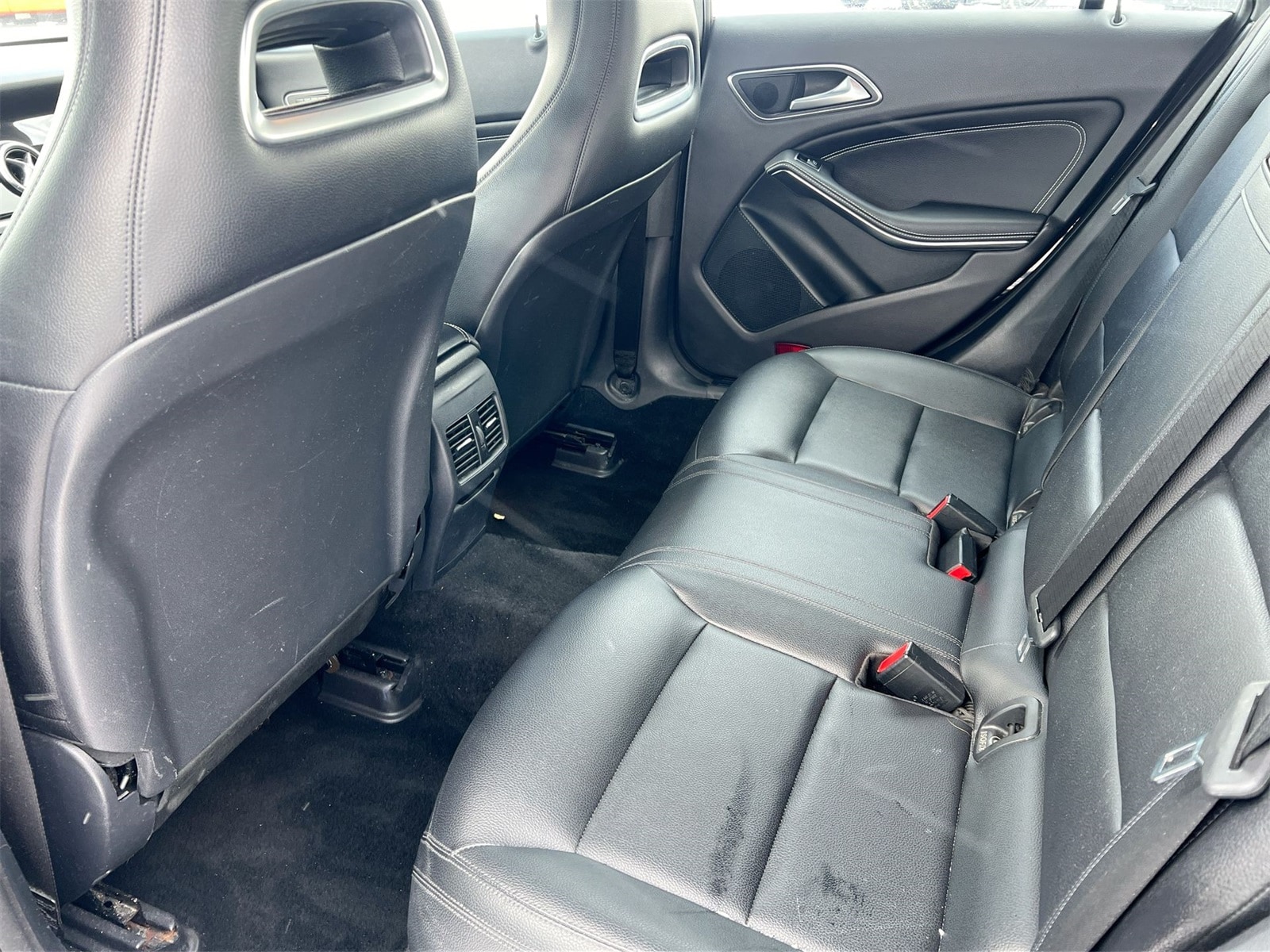 Thumbnail: 2015 Mercedes-Benz CLA - 18