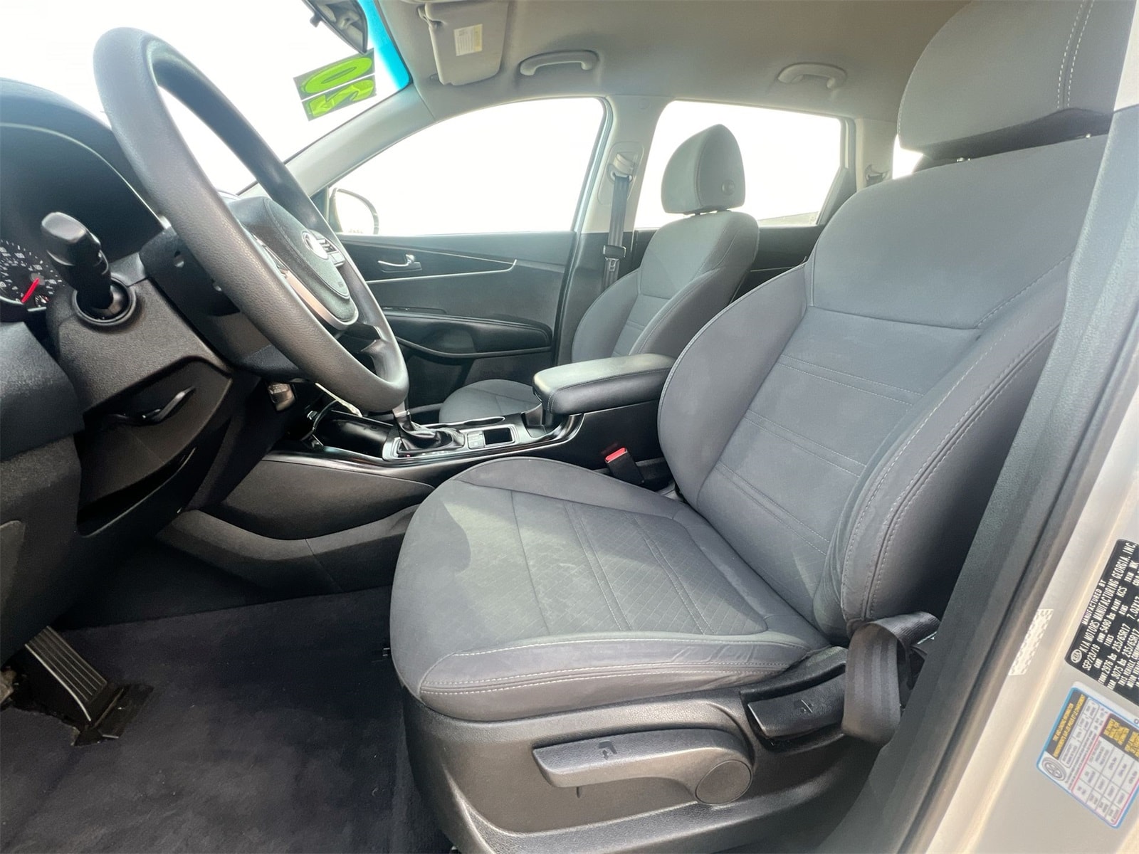 Thumbnail: 2020 Kia Sorento - 17