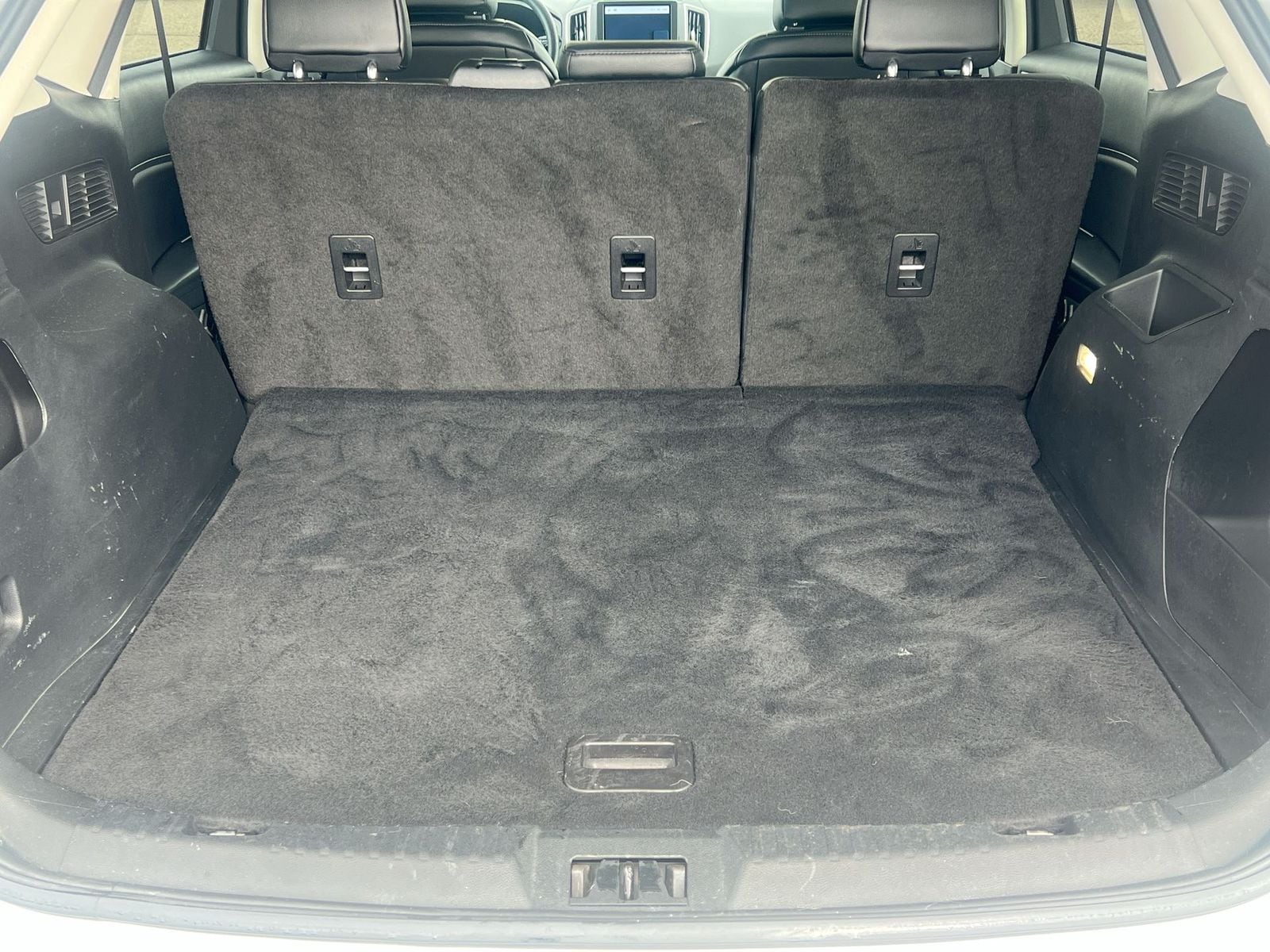 Thumbnail: 2023 Ford Edge - 33