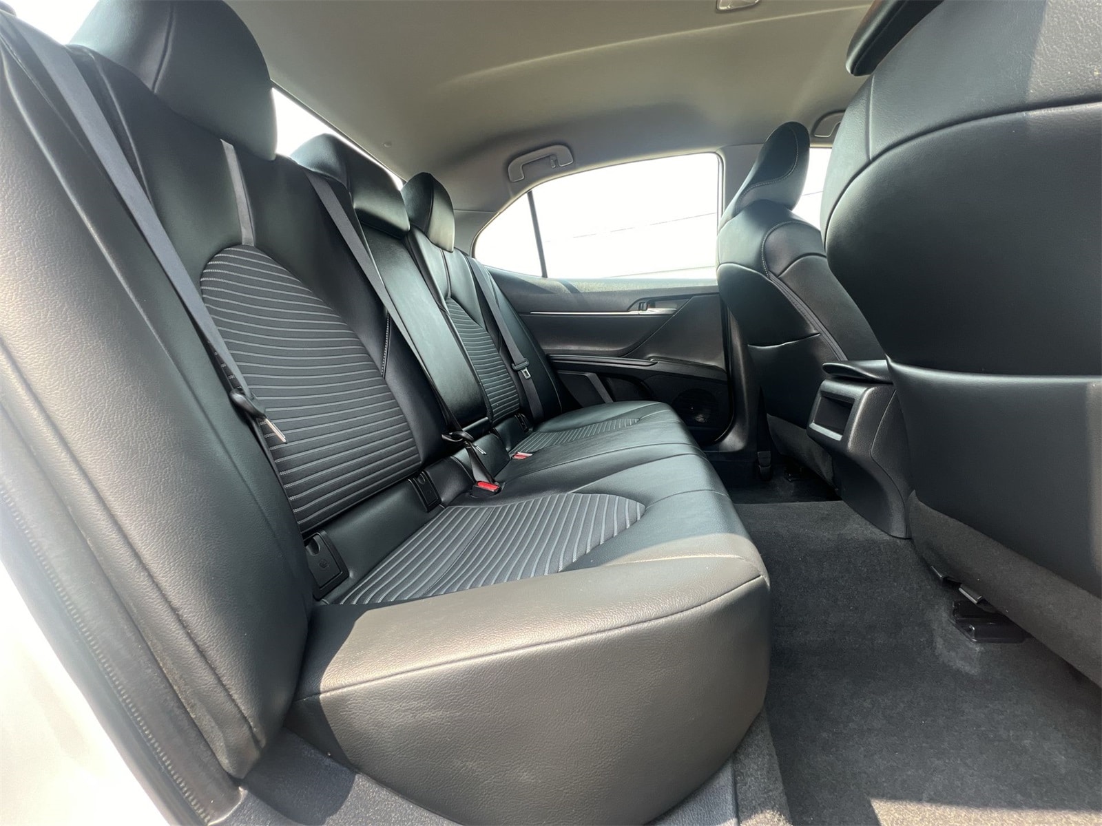 2022 Toyota Camry SE 21