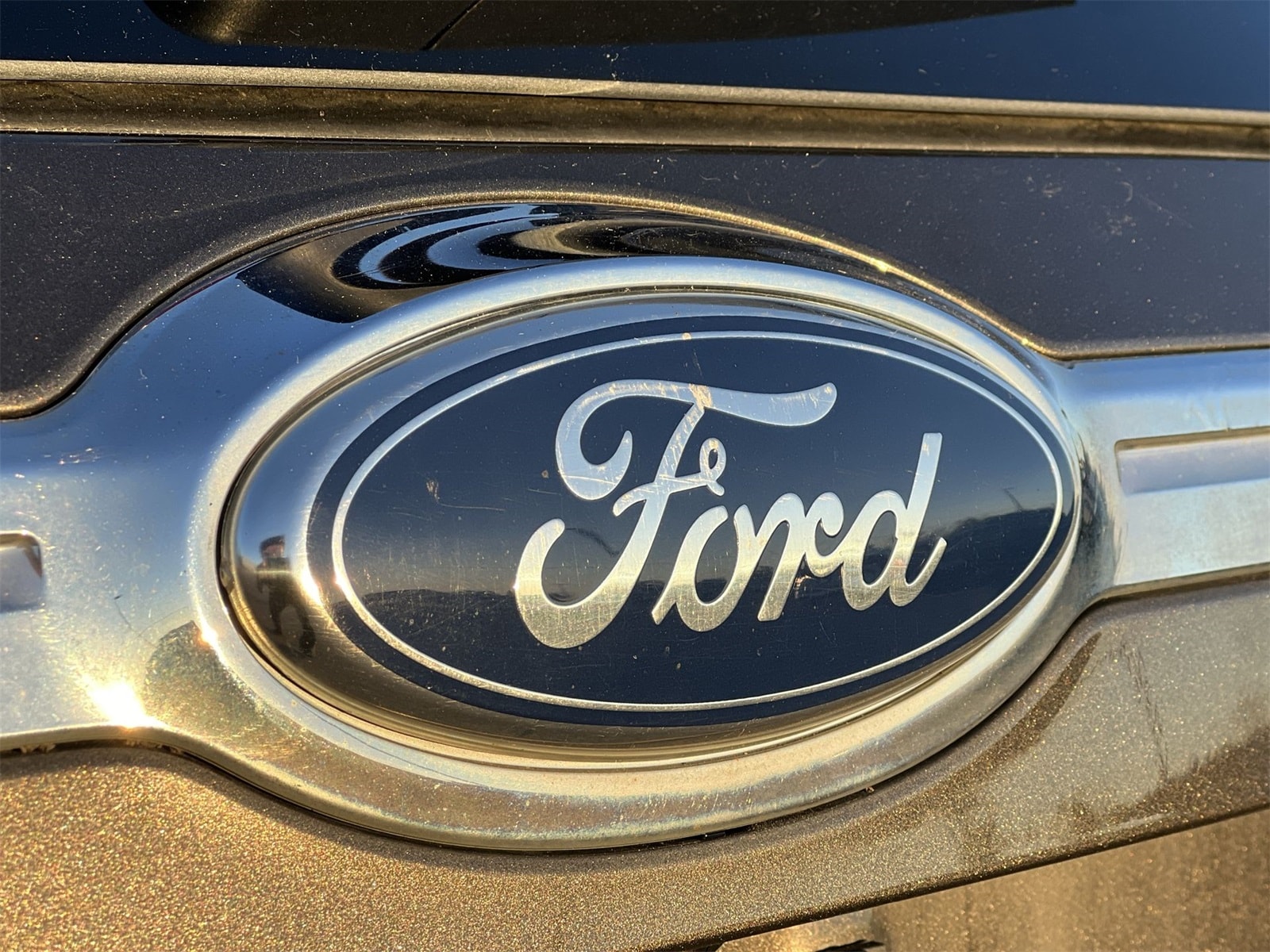 Thumbnail: 2011 Ford Edge - 12