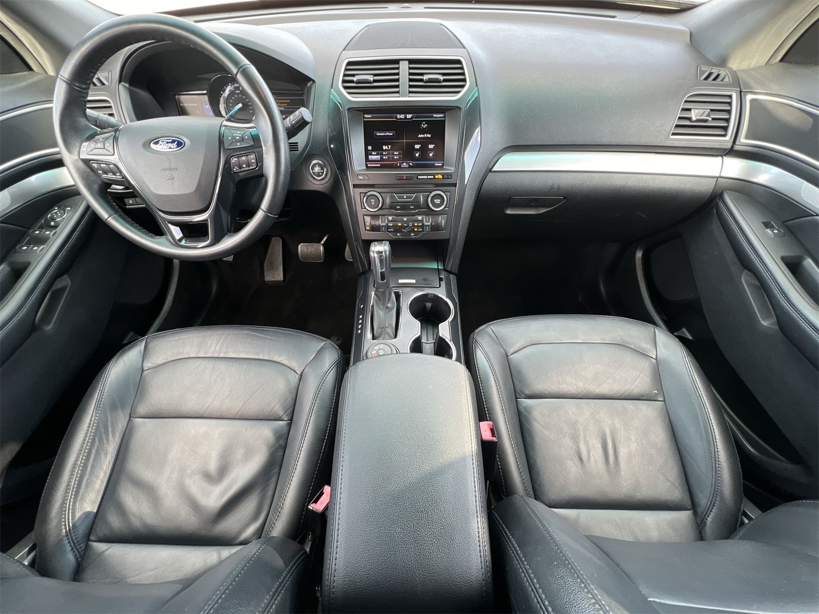 Thumbnail: 2016 Ford Explorer - 15
