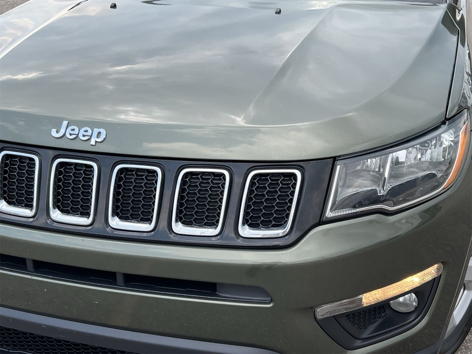 Thumbnail: 2019 Jeep Compass - 10