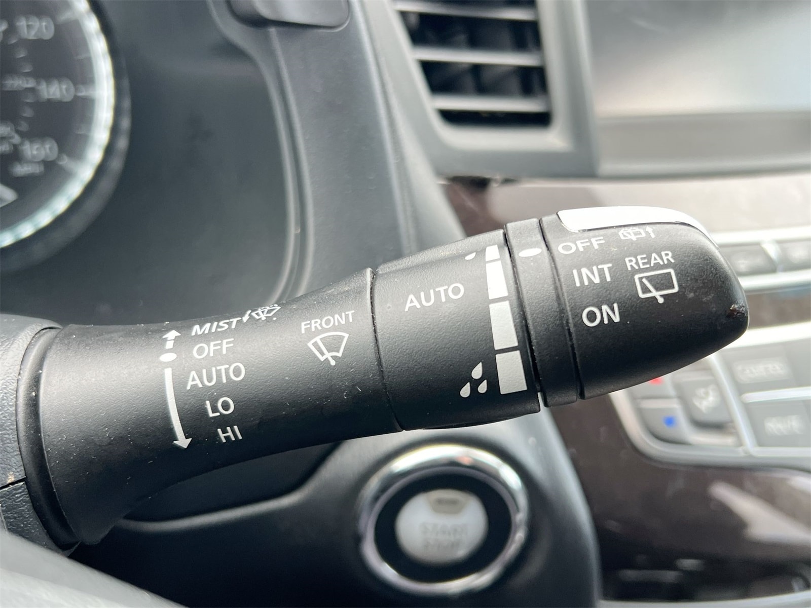 Thumbnail: 2014 INFINITI QX60 - 25