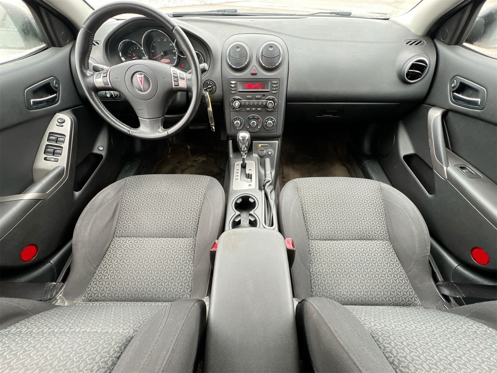 Thumbnail: 2009 Pontiac G6 - 15