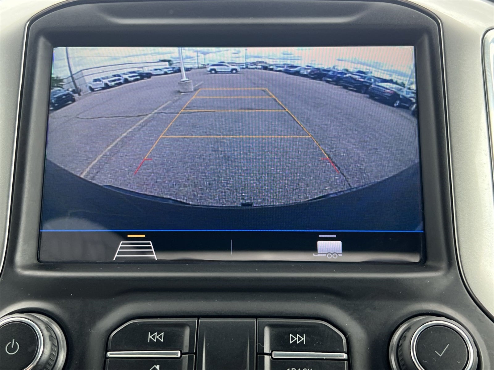 Thumbnail: 2019 Chevrolet Silverado 1500 - 27