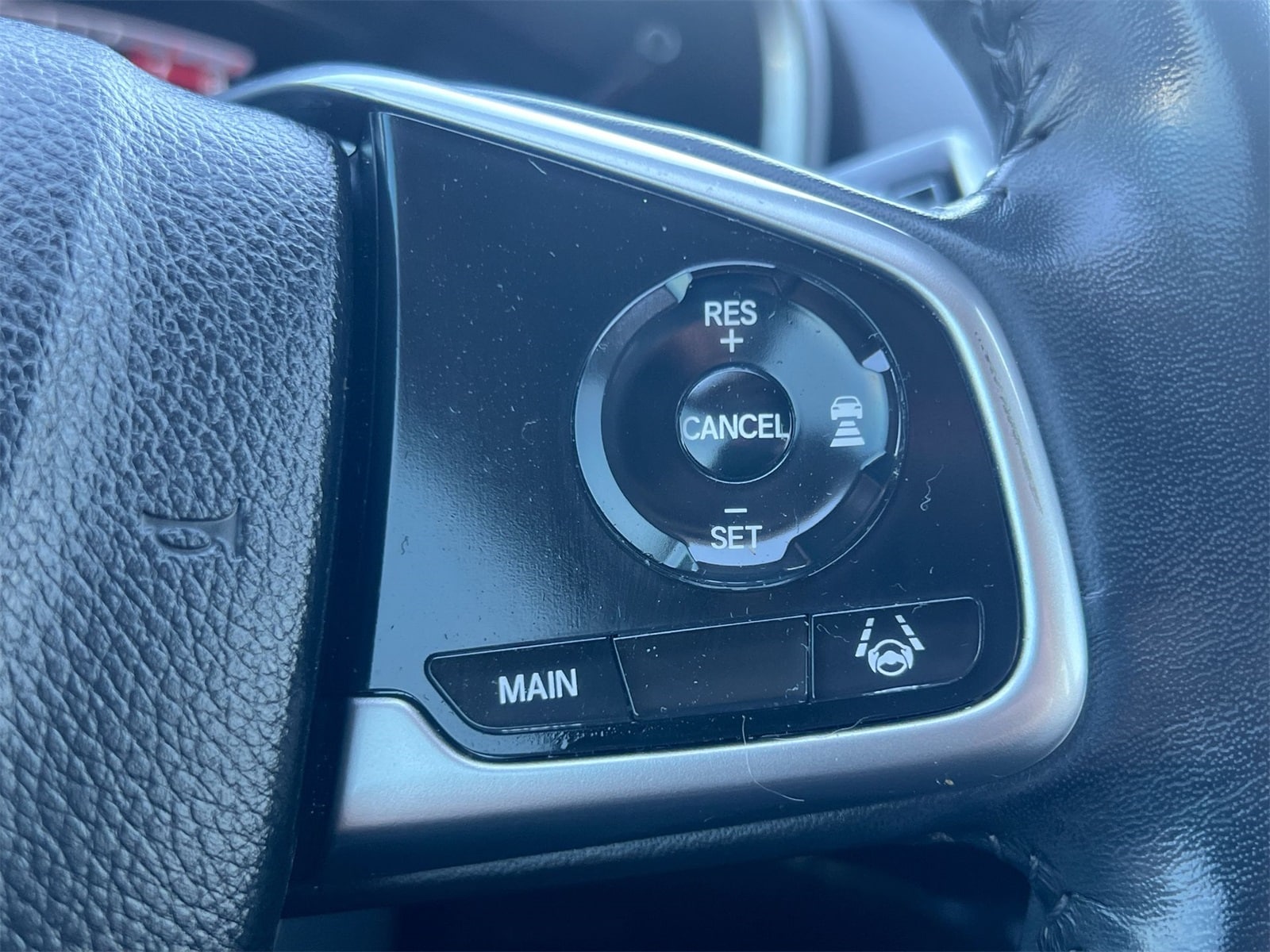 Thumbnail: 2019 Honda CR-V - 25