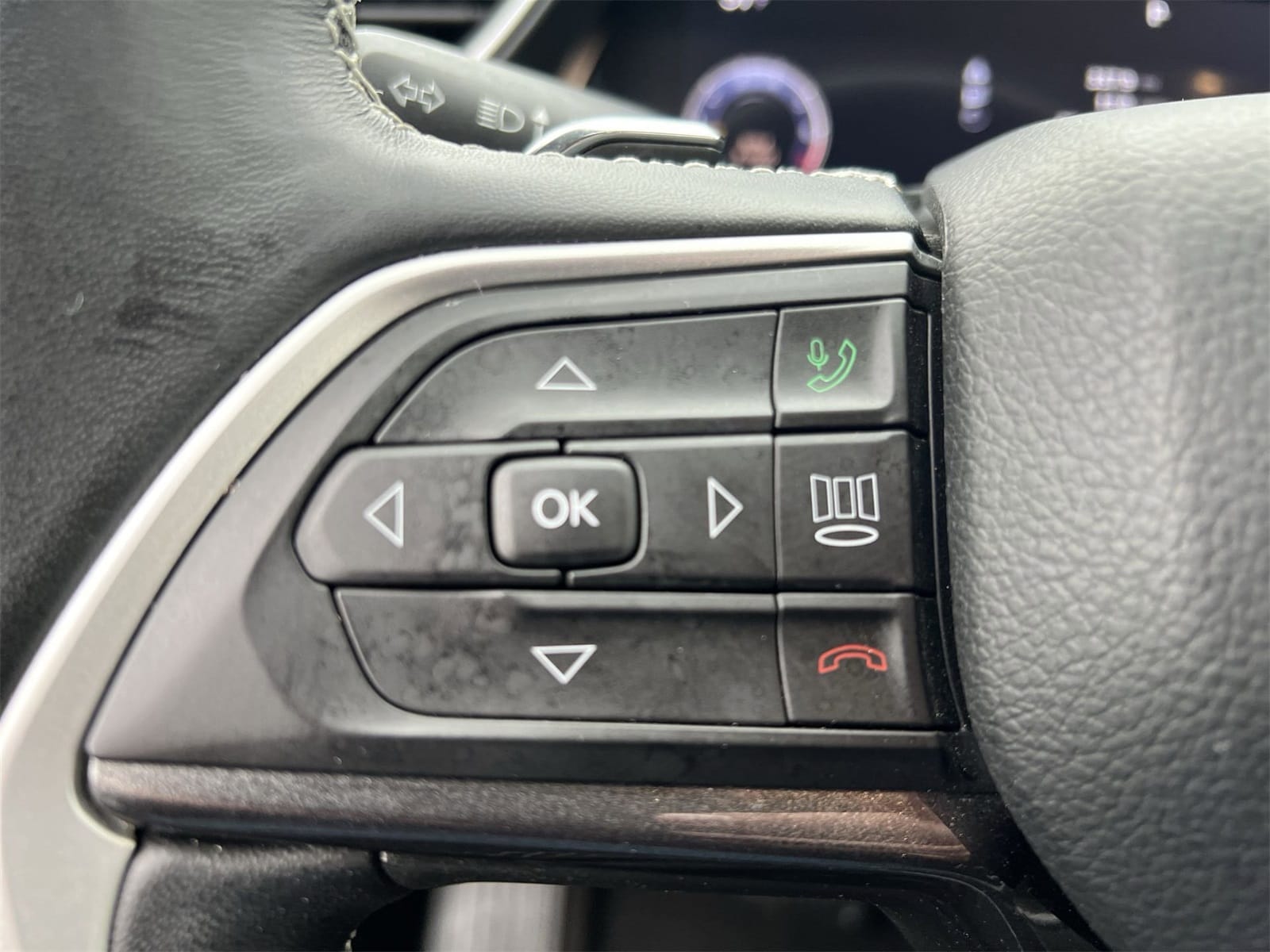 2022 Jeep Grand Cherokee L Laredo 24