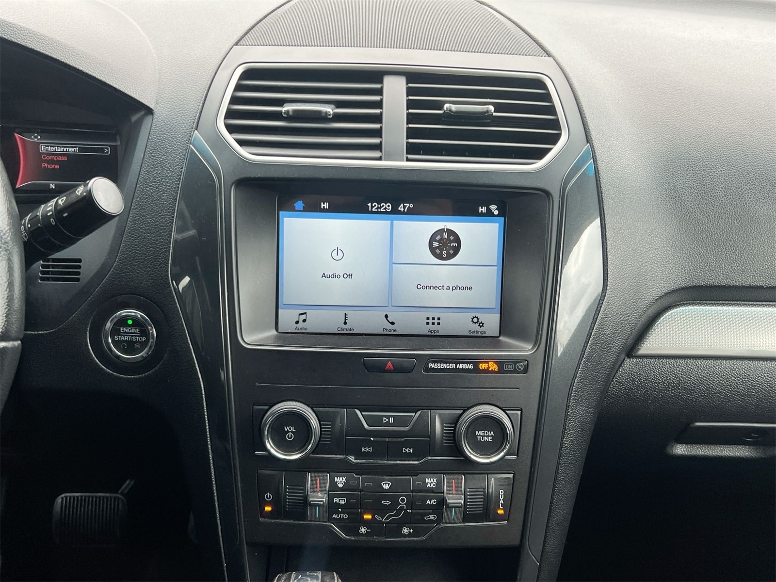 Thumbnail: 2018 Ford Explorer - 28