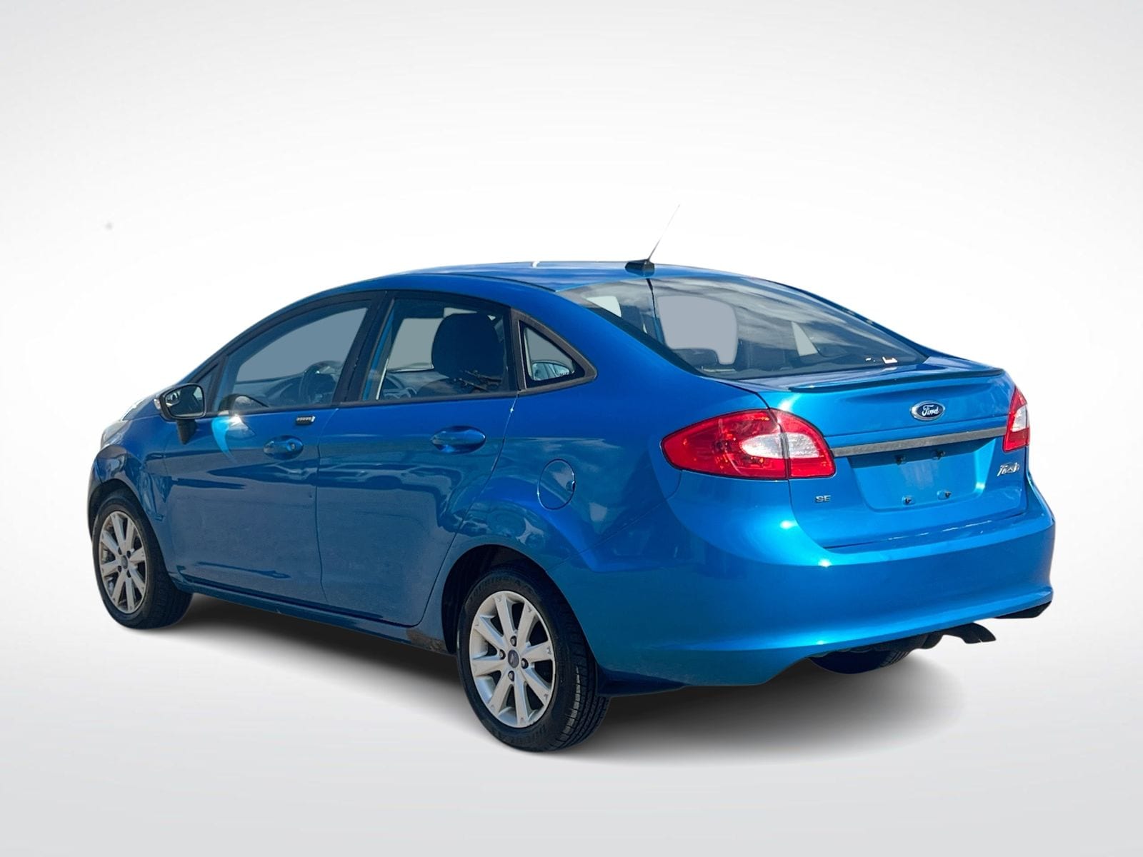 Thumbnail: 2013 Ford Fiesta - 6