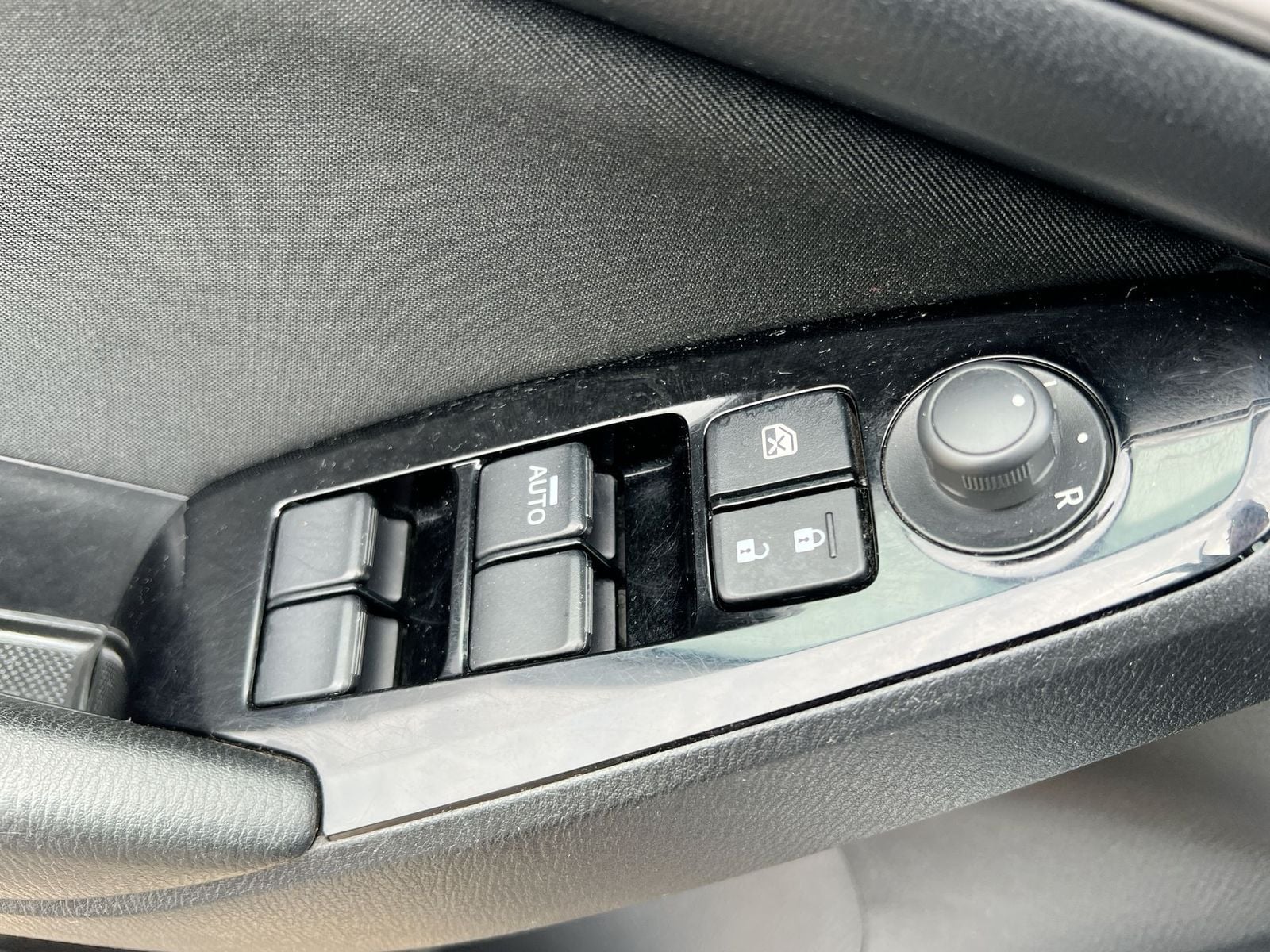 Thumbnail: 2017 Mazda Mazda3 - 17