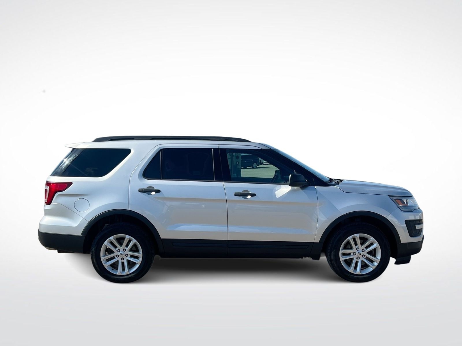 Thumbnail: 2017 Ford Explorer - 9