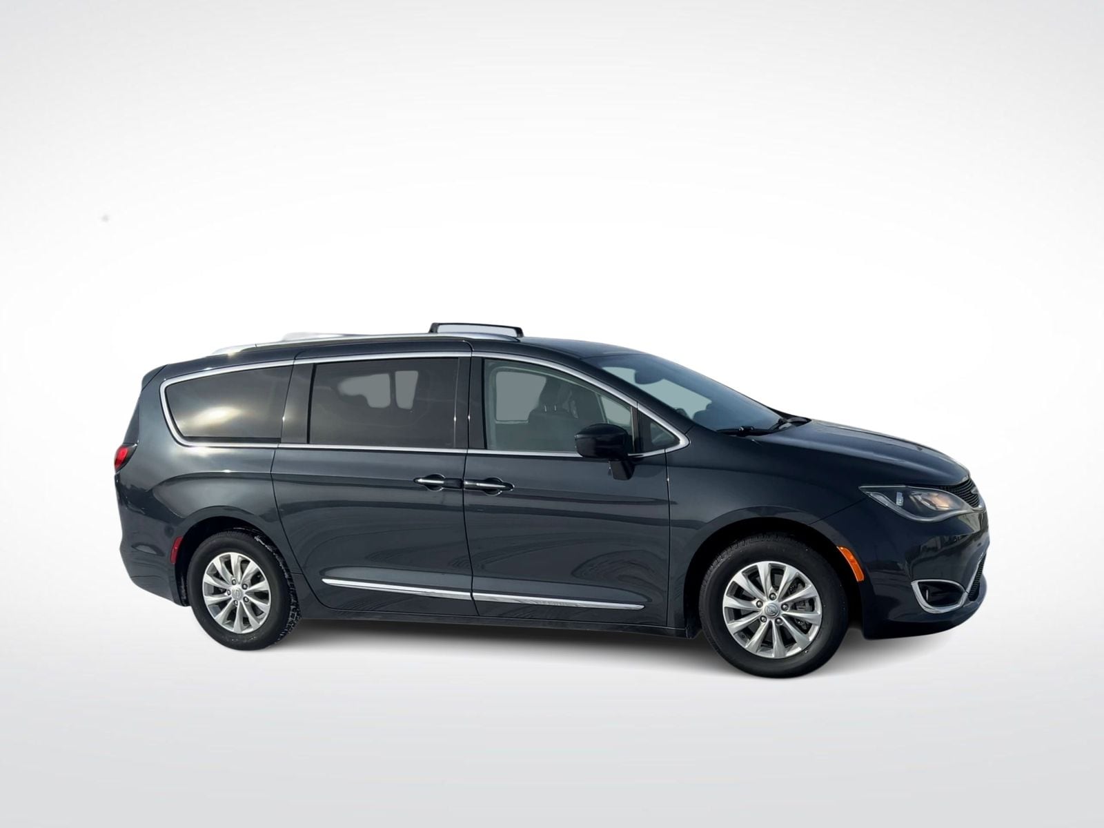 Thumbnail: 2019 Chrysler Pacifica - 2