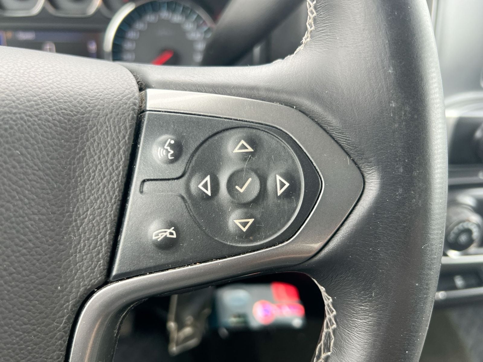 Thumbnail: 2014 Chevrolet Silverado 1500 - 24