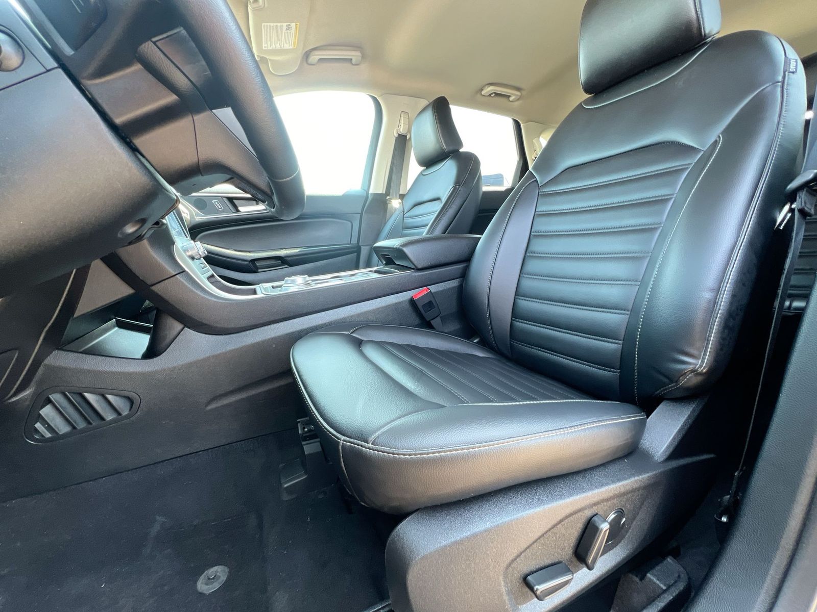 Thumbnail: 2023 Ford Edge - 16