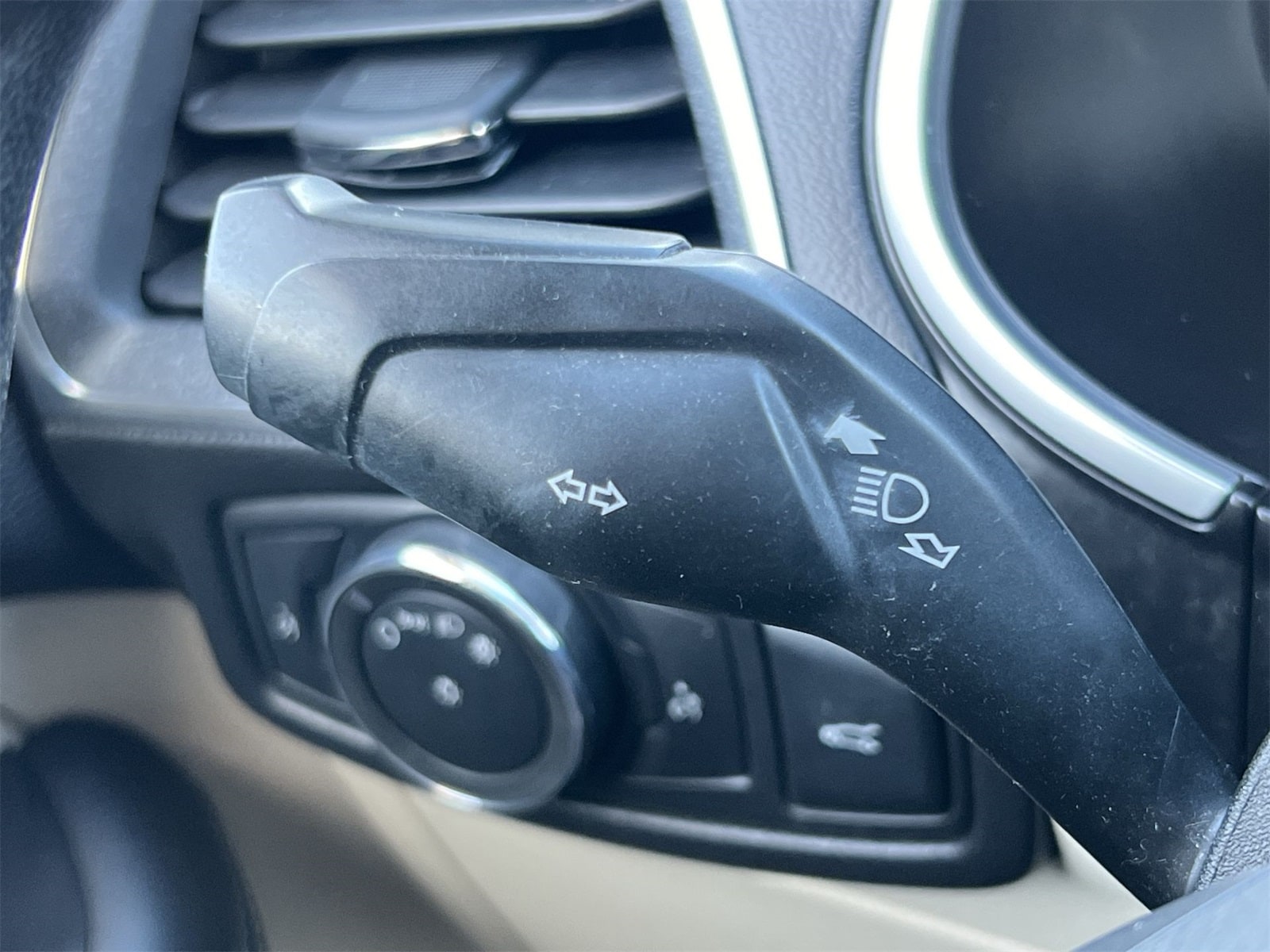 Thumbnail: 2018 Ford Edge - 26