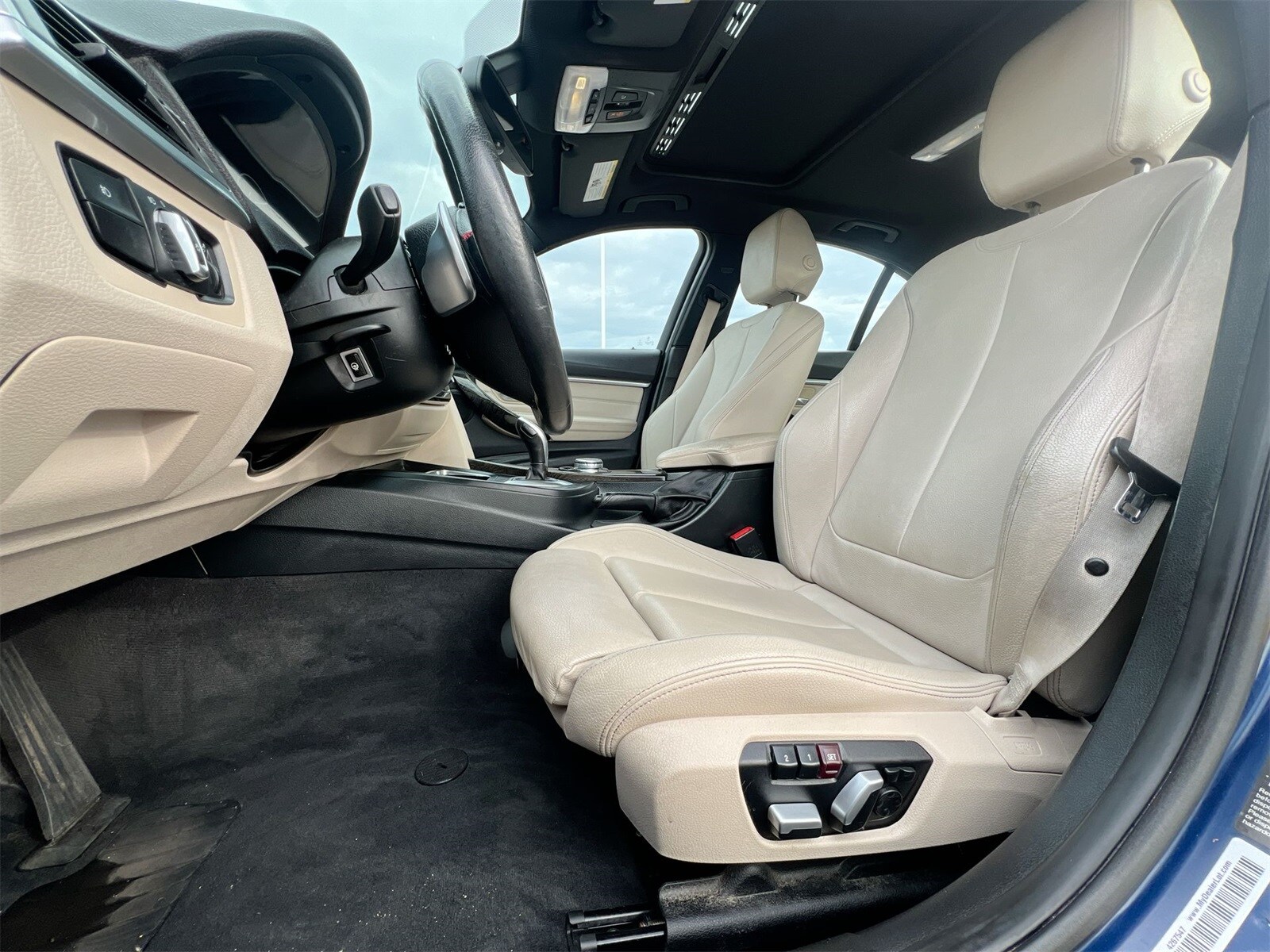 Thumbnail: 2017 BMW 3 Series - 18