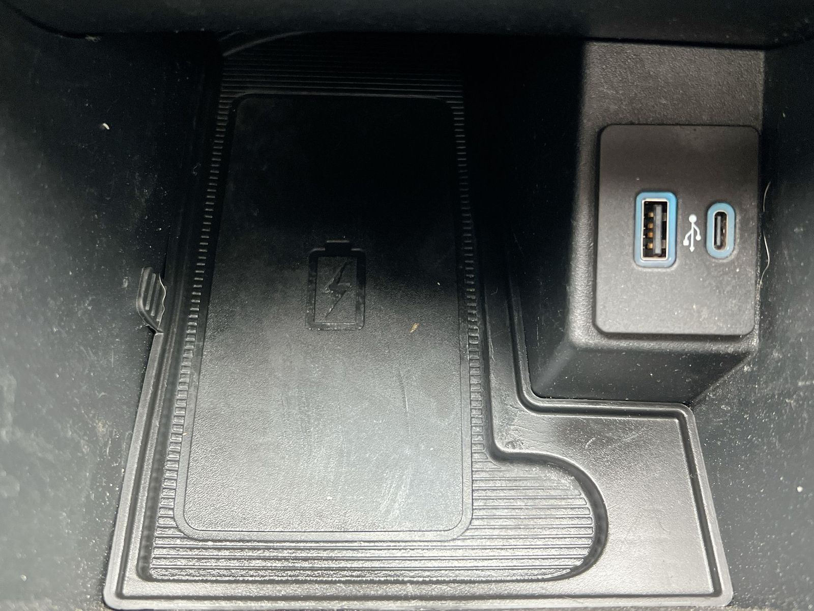 Thumbnail: 2023 Ford Edge - 30