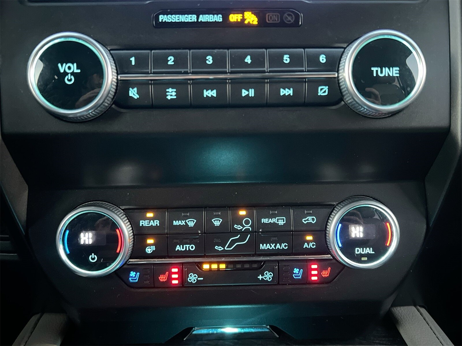 Thumbnail: 2021 Ford Expedition - 26