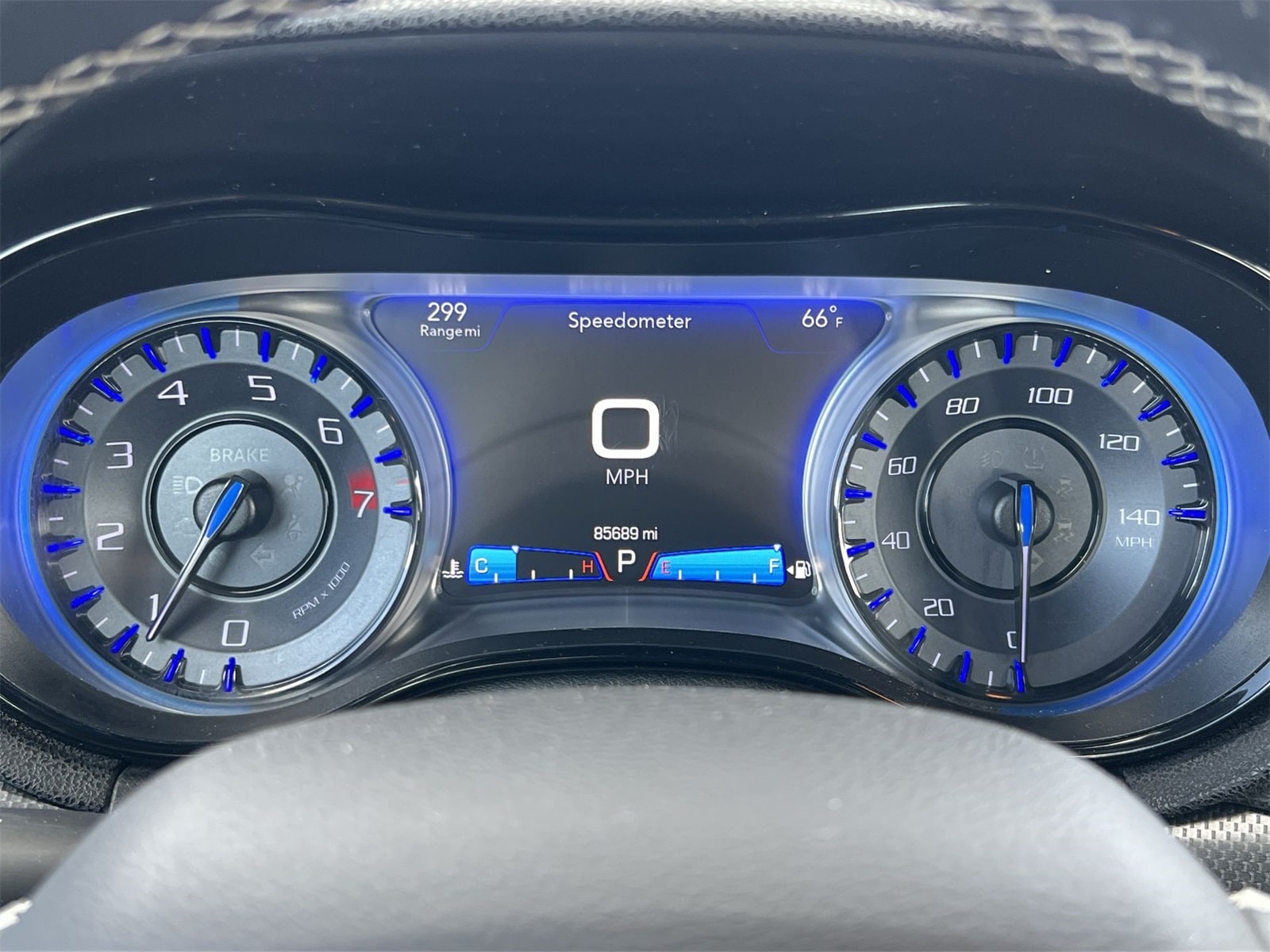 Thumbnail: 2016 Chrysler 300 - 32